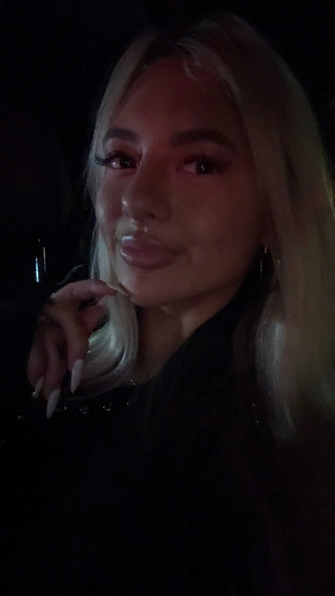 Rina @russianrinaa .