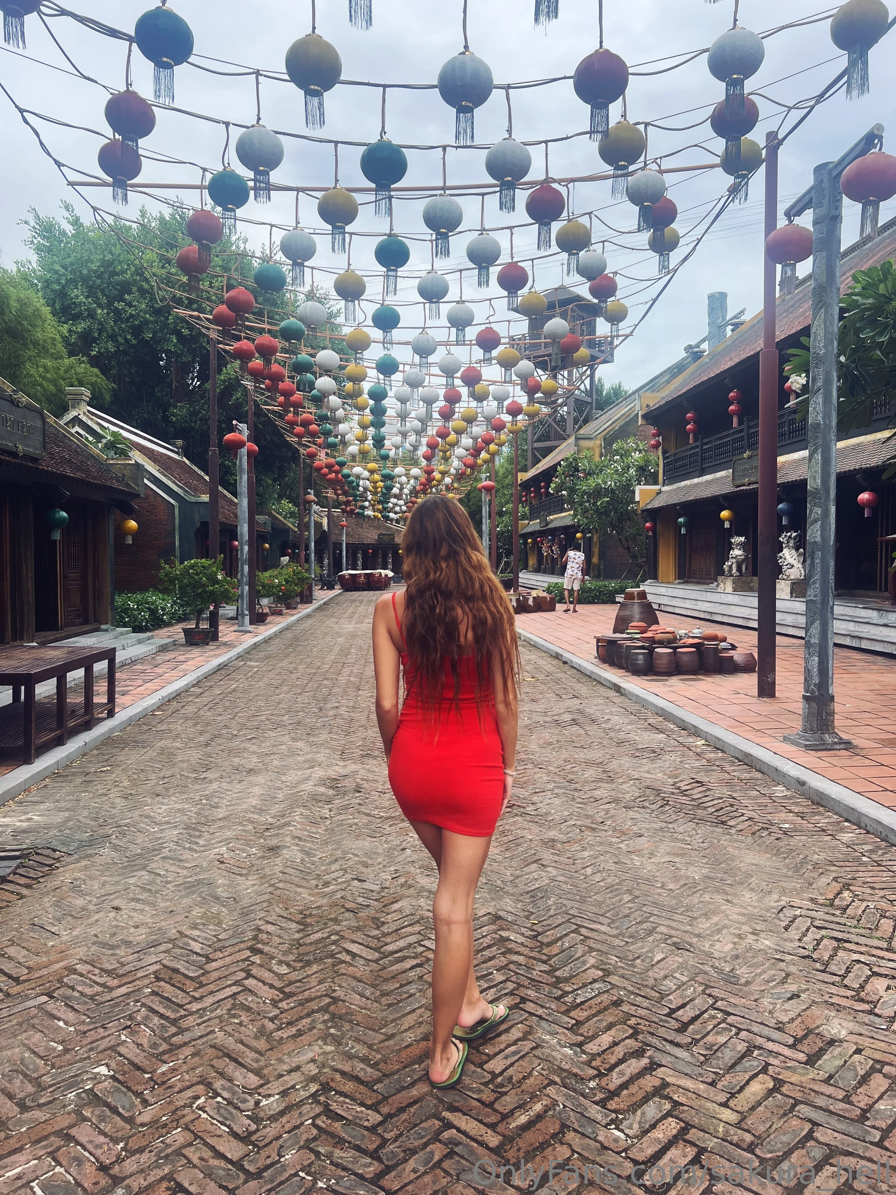 Sakura Hell @sakura_hell full