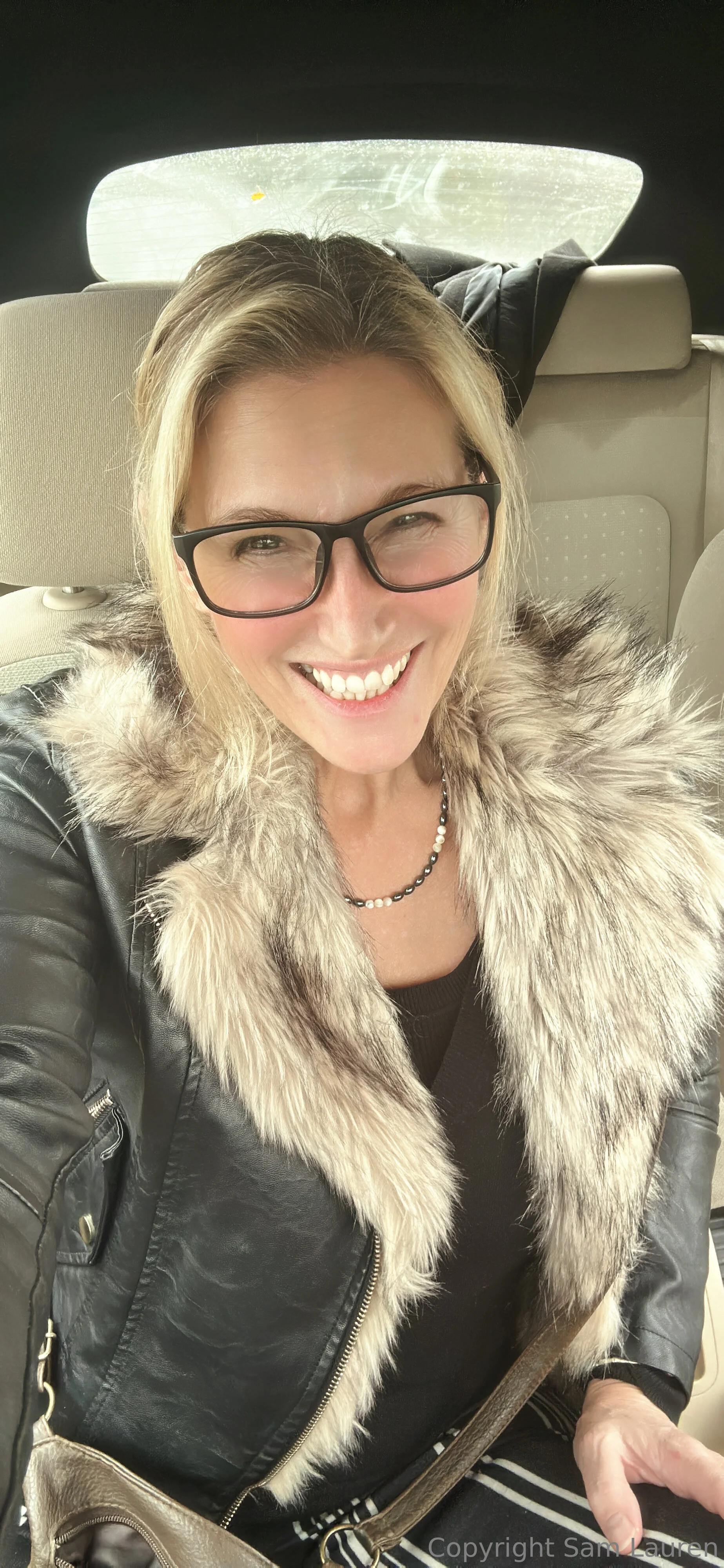 Making midlife sexy Non explicit account girlfriend 2021