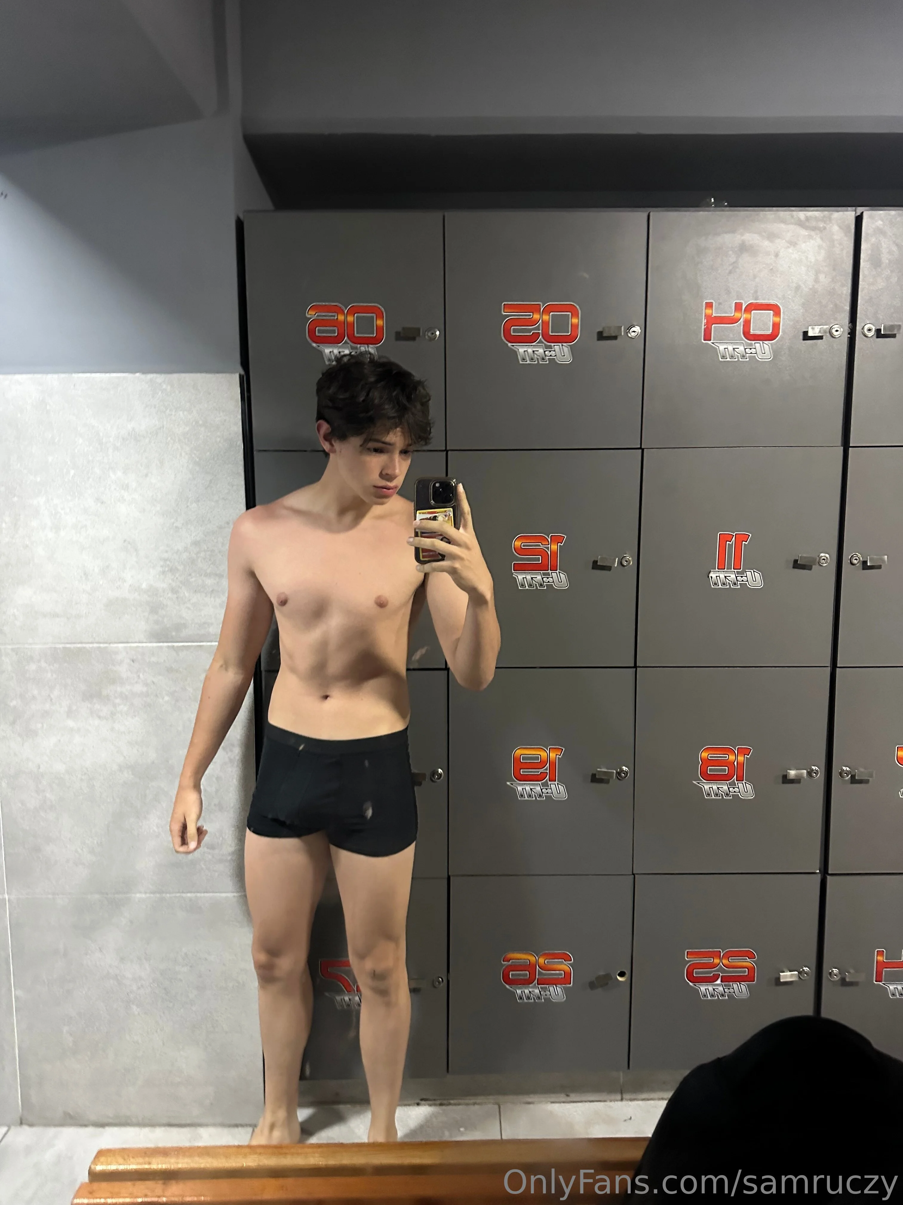 sam @samruczy at tigers game