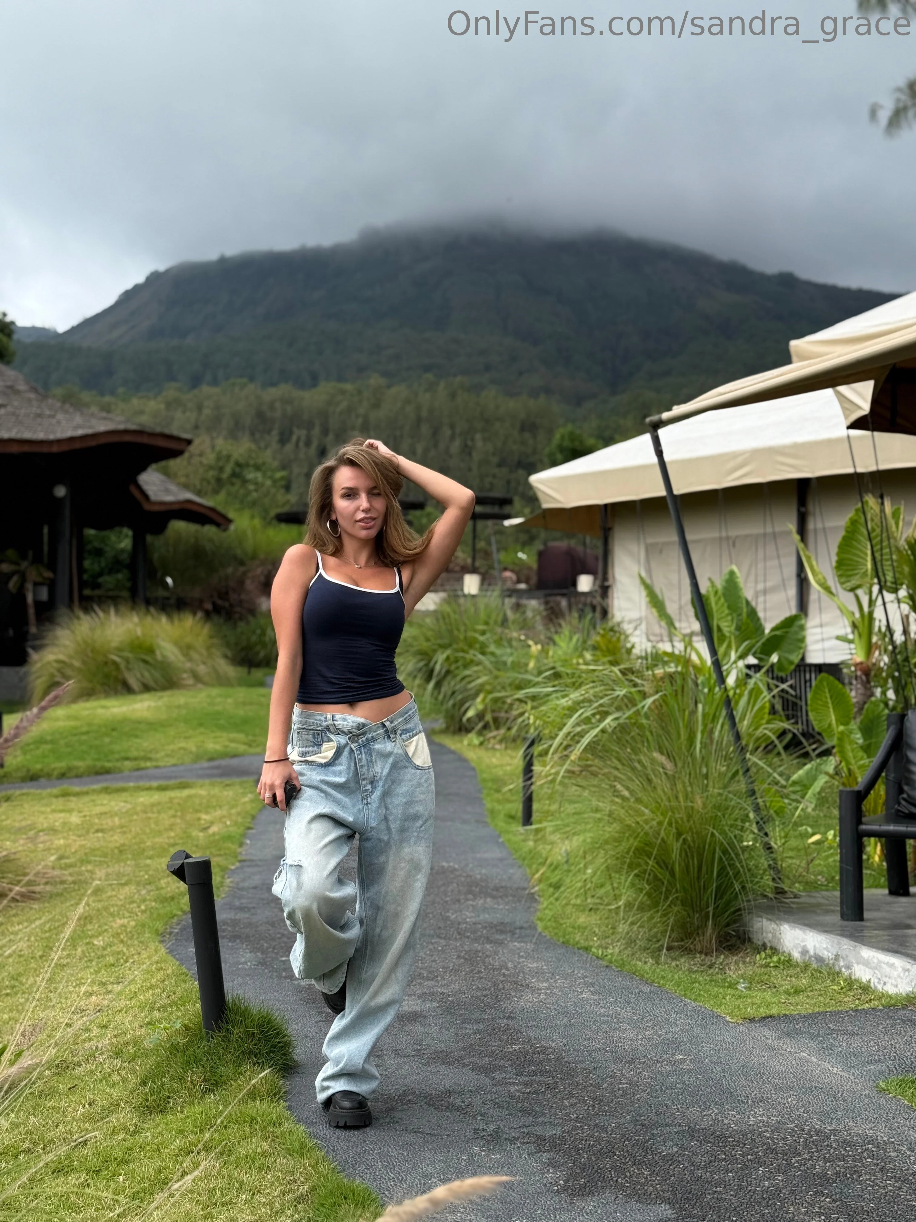 SANDRA @sandra_grace nude scenee