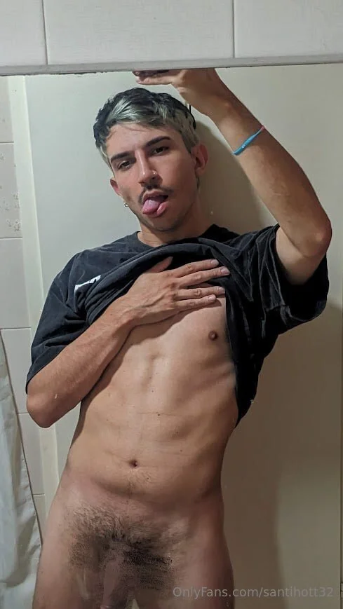 🔥SANTI🔥 @santihott32 shower scene anyone but you