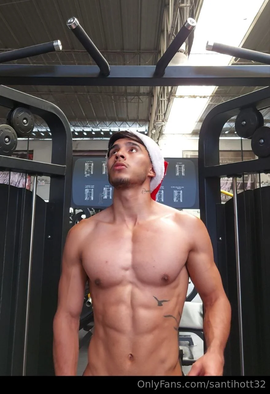 🔥SANTI🔥 @santihott32 's lingerie