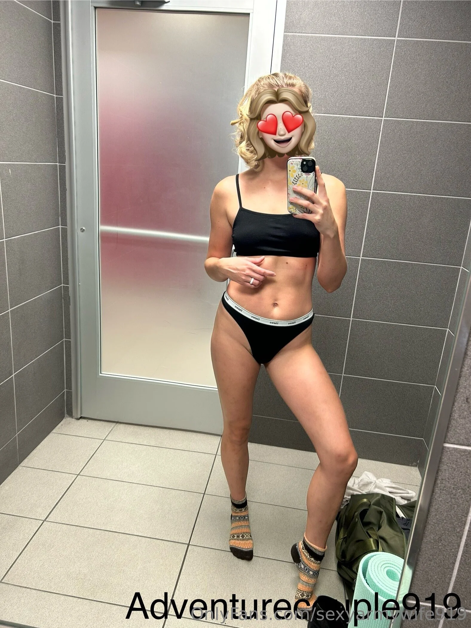 Cameron Daze @sexyarmywife919 fenty ad