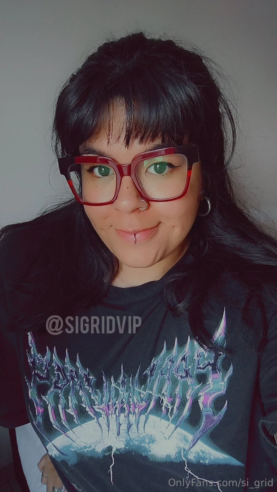 🍑THICK-BABY🍑 @si_grid wikipedia