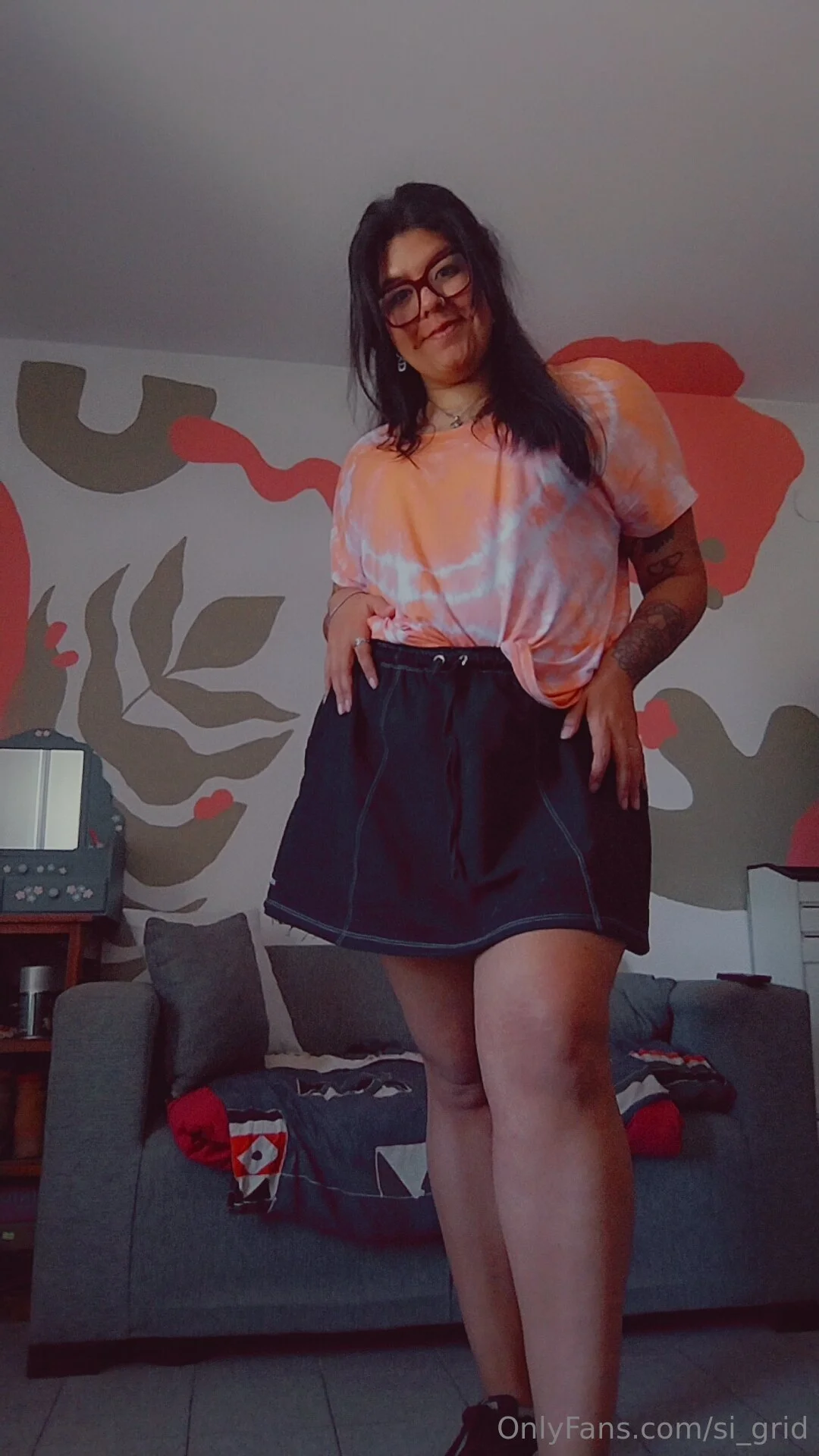 🍑THICK-BABY🍑 @si_grid step daughter