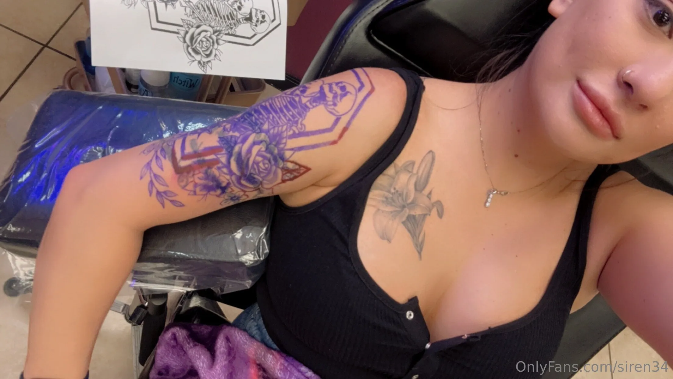 BustyBrunette @siren34 on instagram