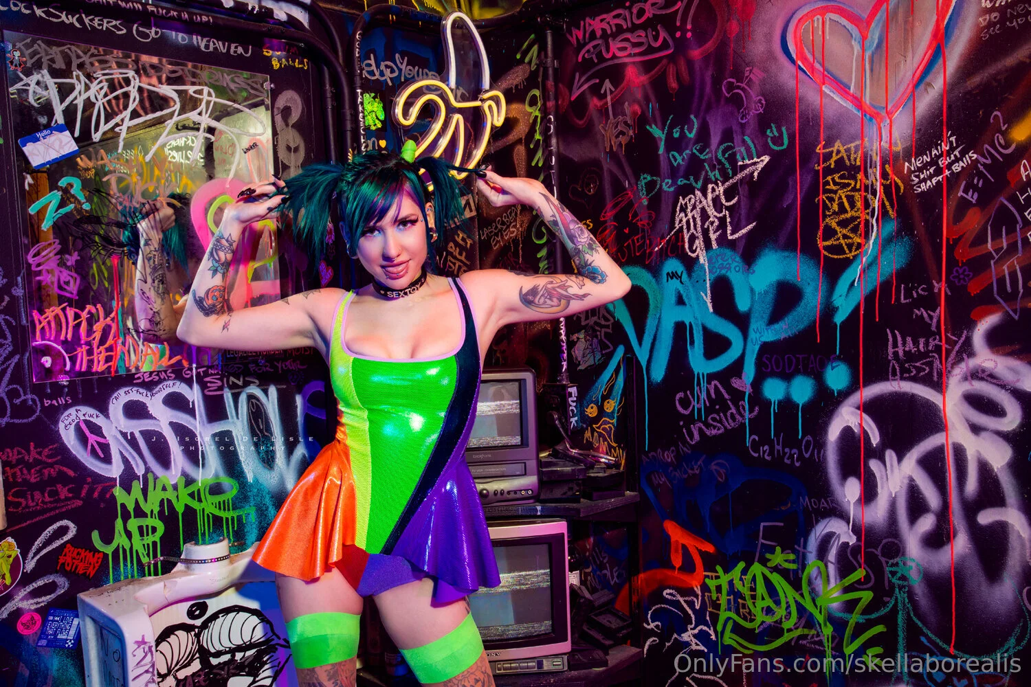 Skella Borealis @skellaborealis facial