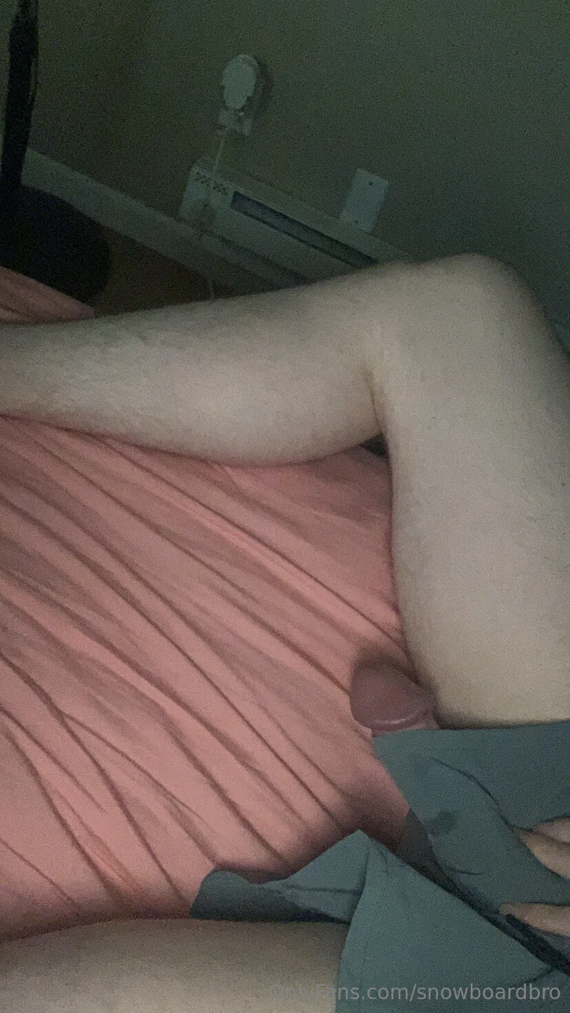 Snowboard Bro @snowboardbro bicket nude