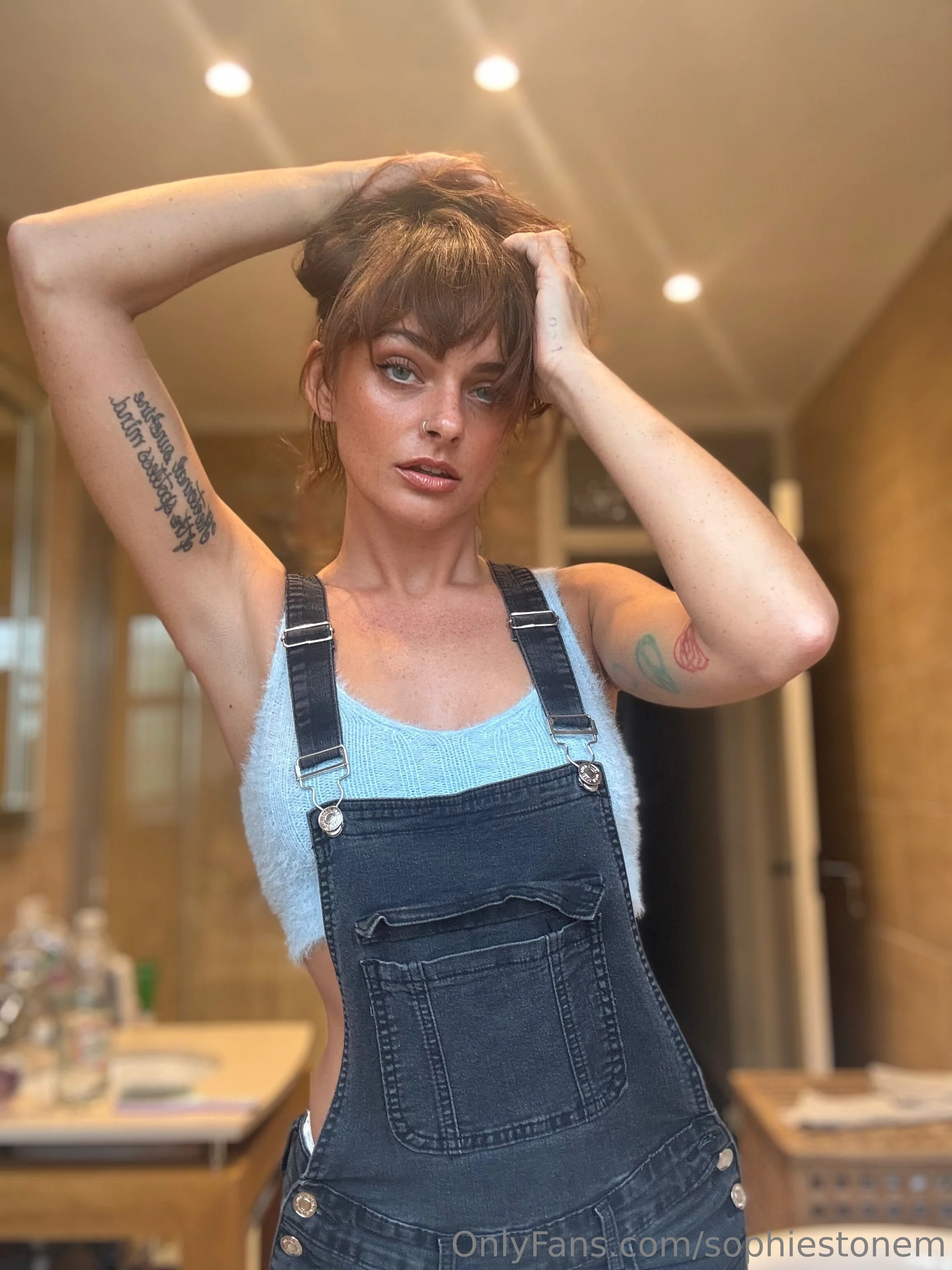 Sophie Stonem @sophiestonem handjob