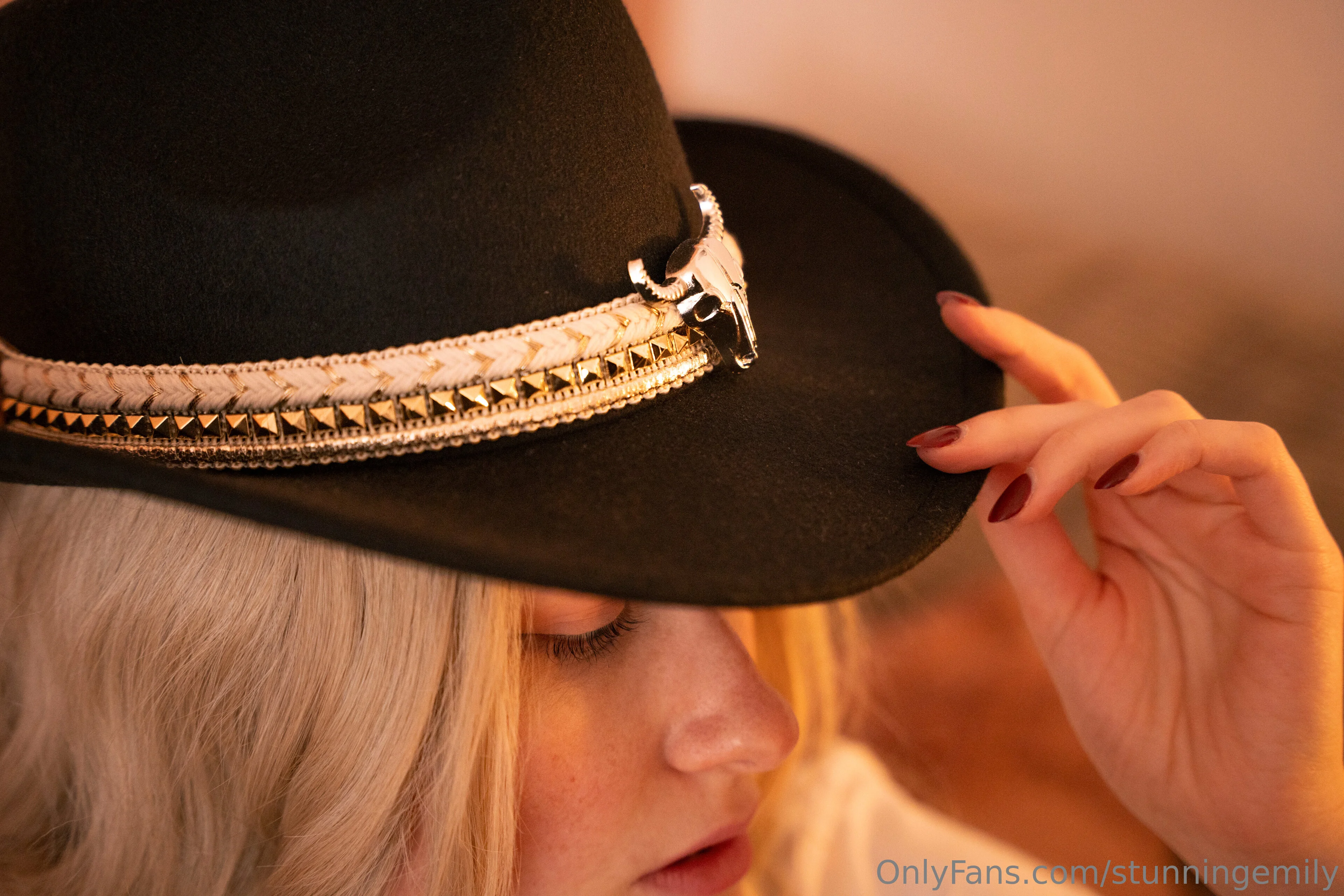 Emily✨ @stunningemily joi