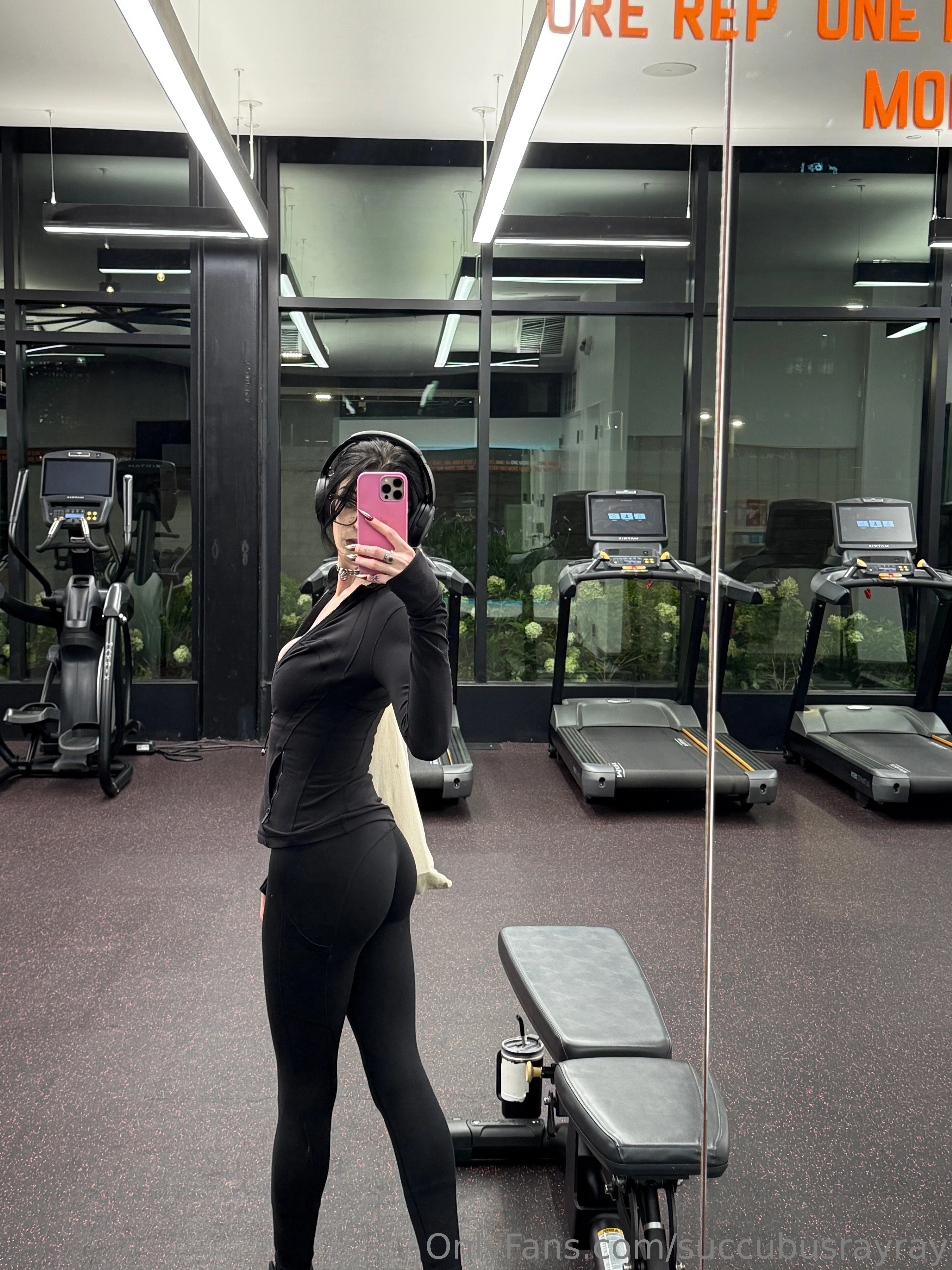 🖤😈 Ray 😈🖤 @succubusrayray dumpy