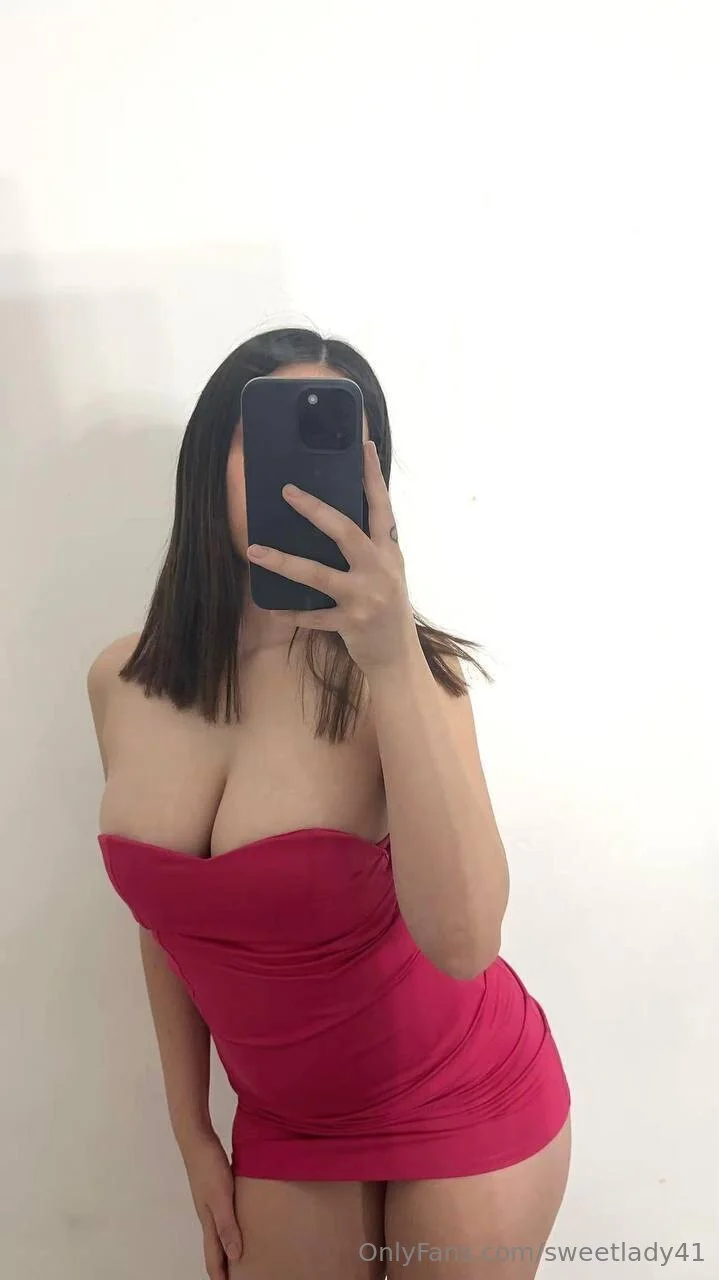 Emily 🔥 @sweetlady41 tits