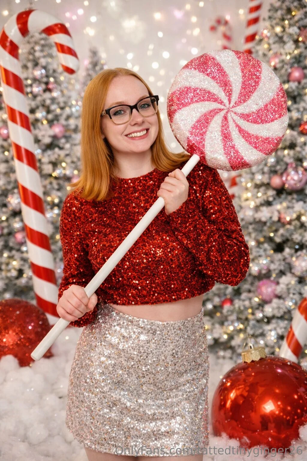 ❤️‍🔥 Megara ❤️‍🔥 @tattedtinyginger26 selfie