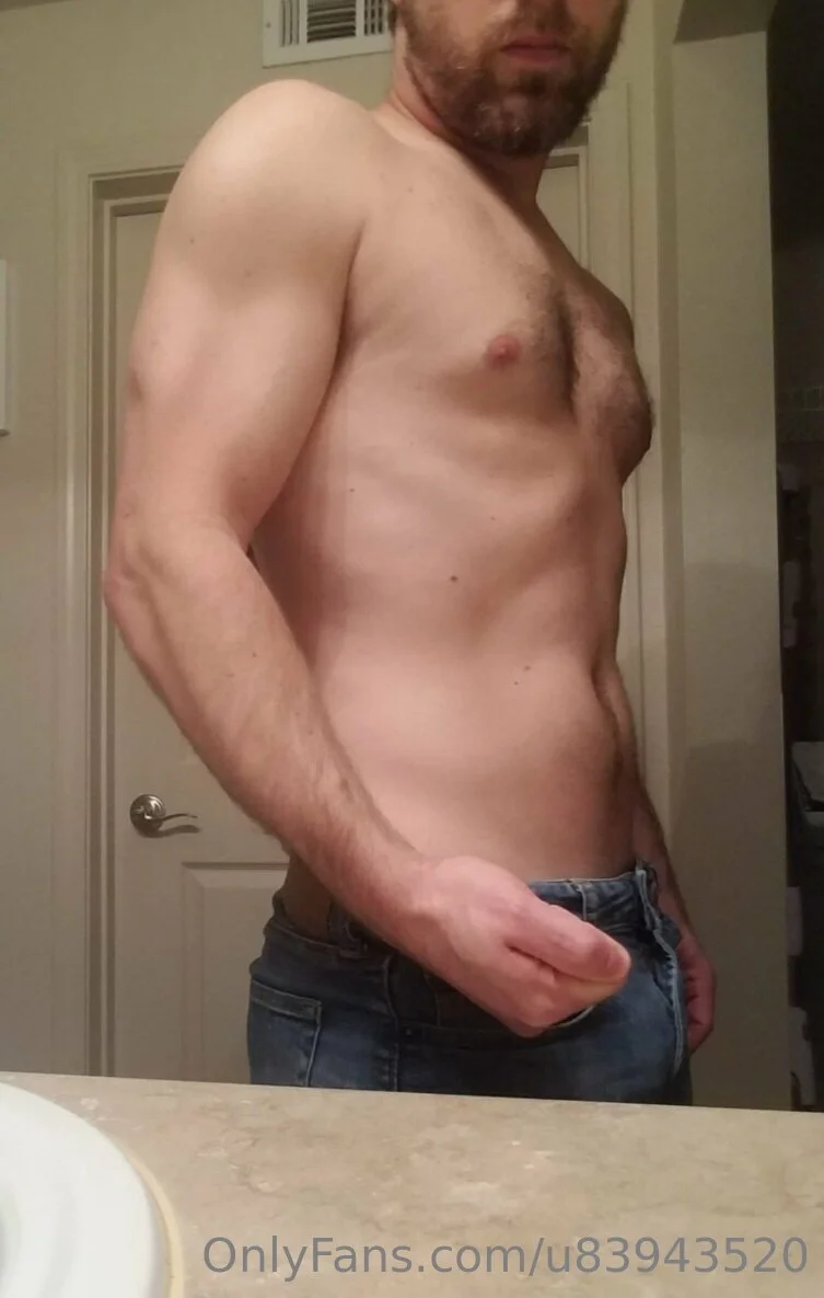 TheDadBod sexy photos