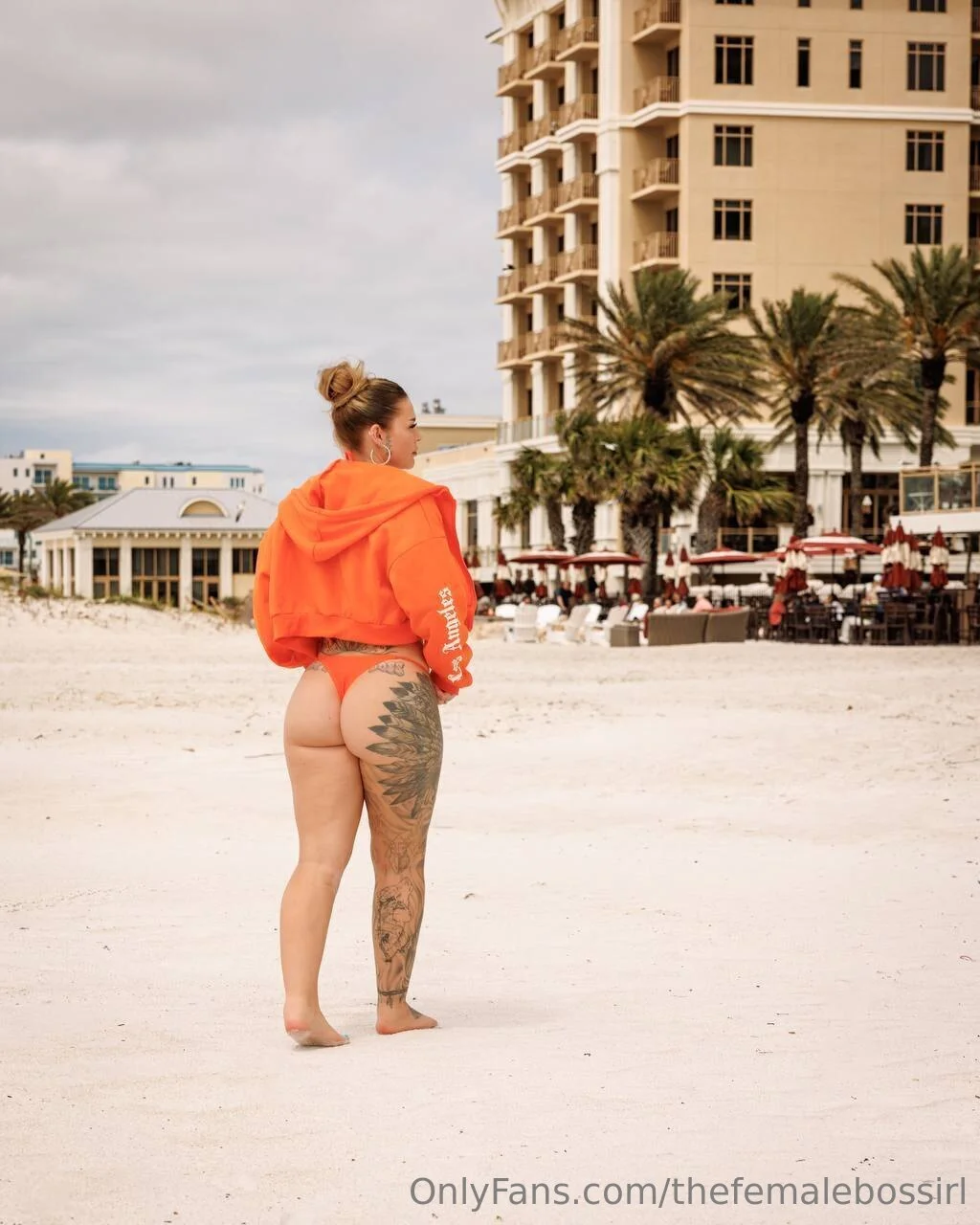 Pinch it, slap it, bite it 🔥🍑