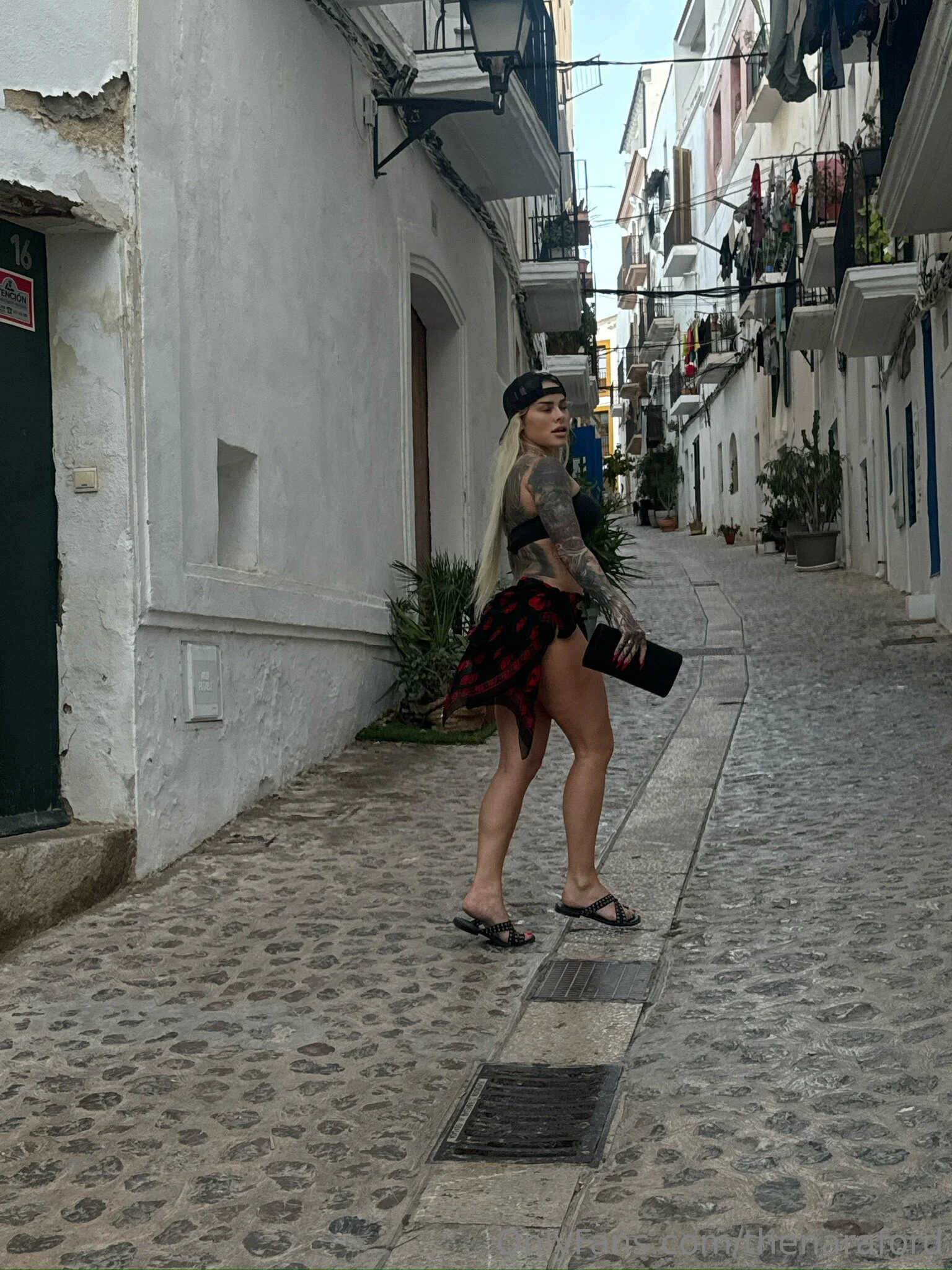 Nara Ford FREE bickett solo masturbation