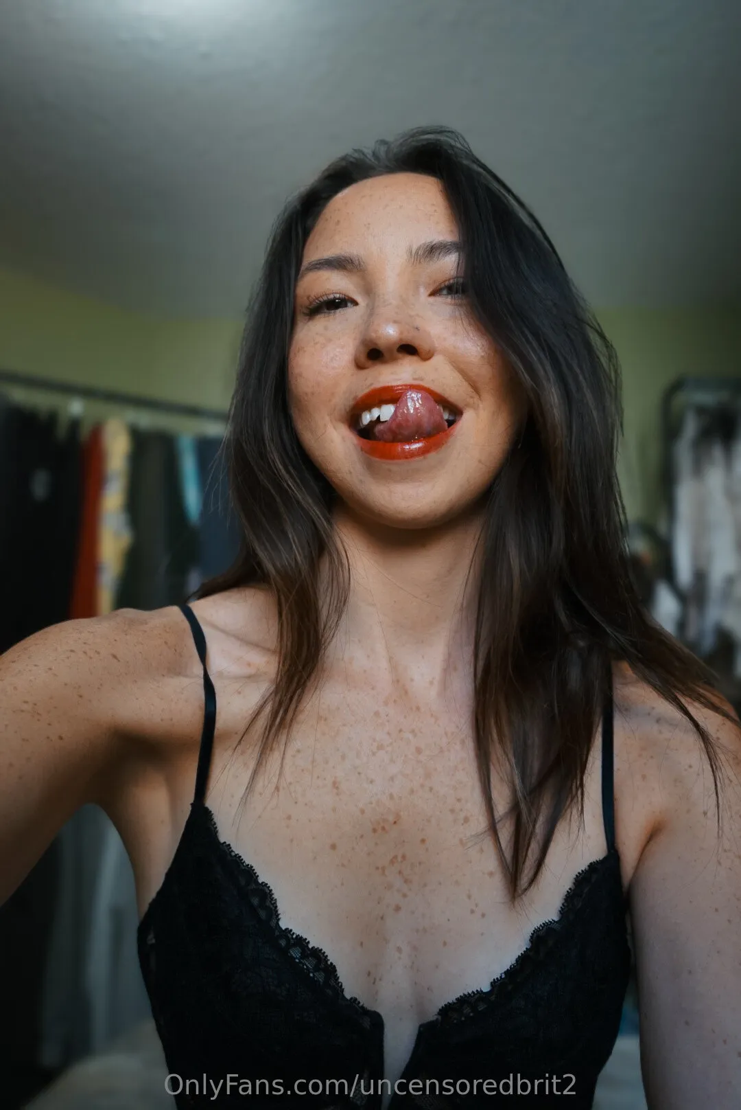 britty titty @uncensoredbrit2 photos of angie