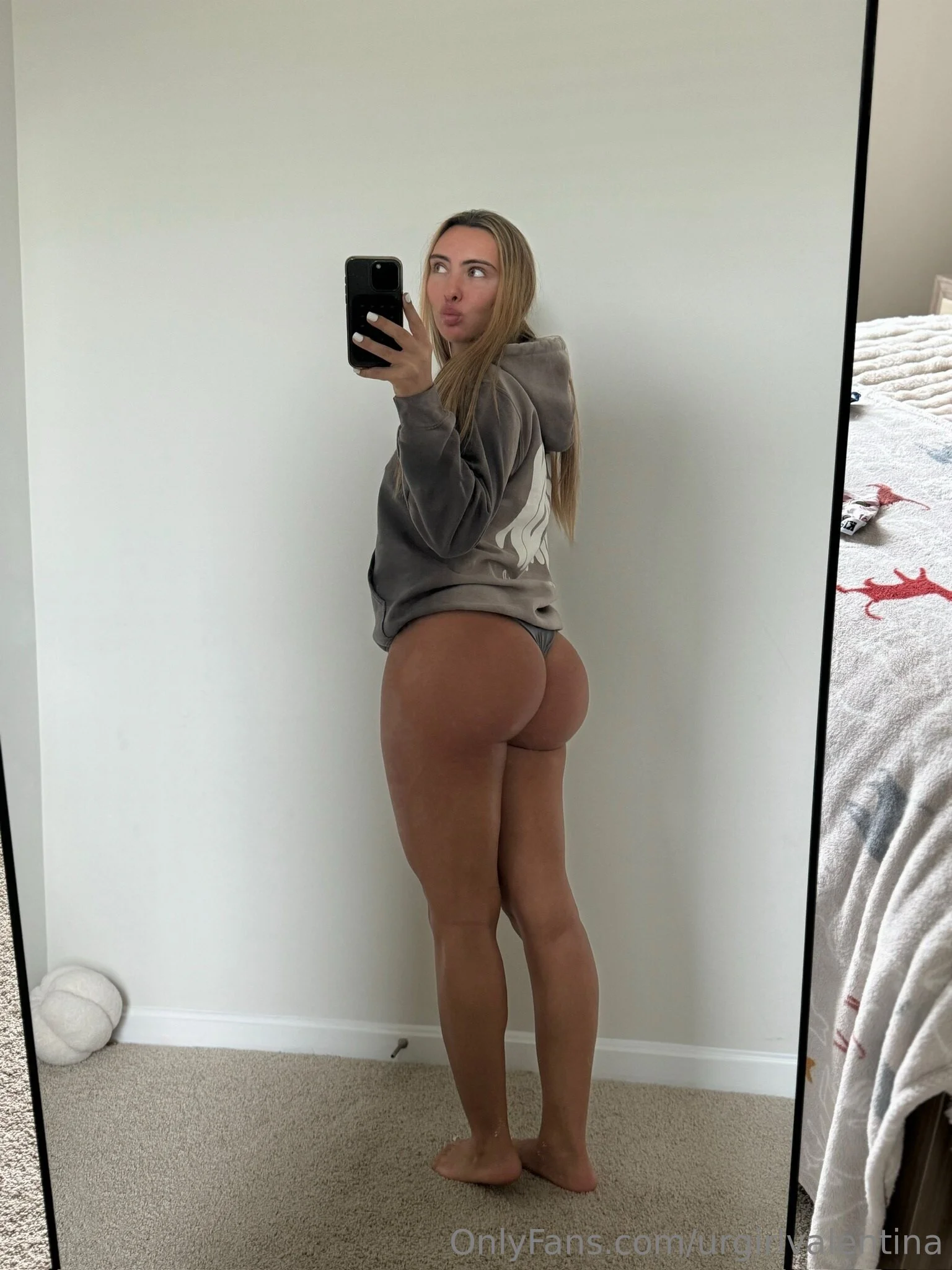 Valentina @urgirlvalentina in twister