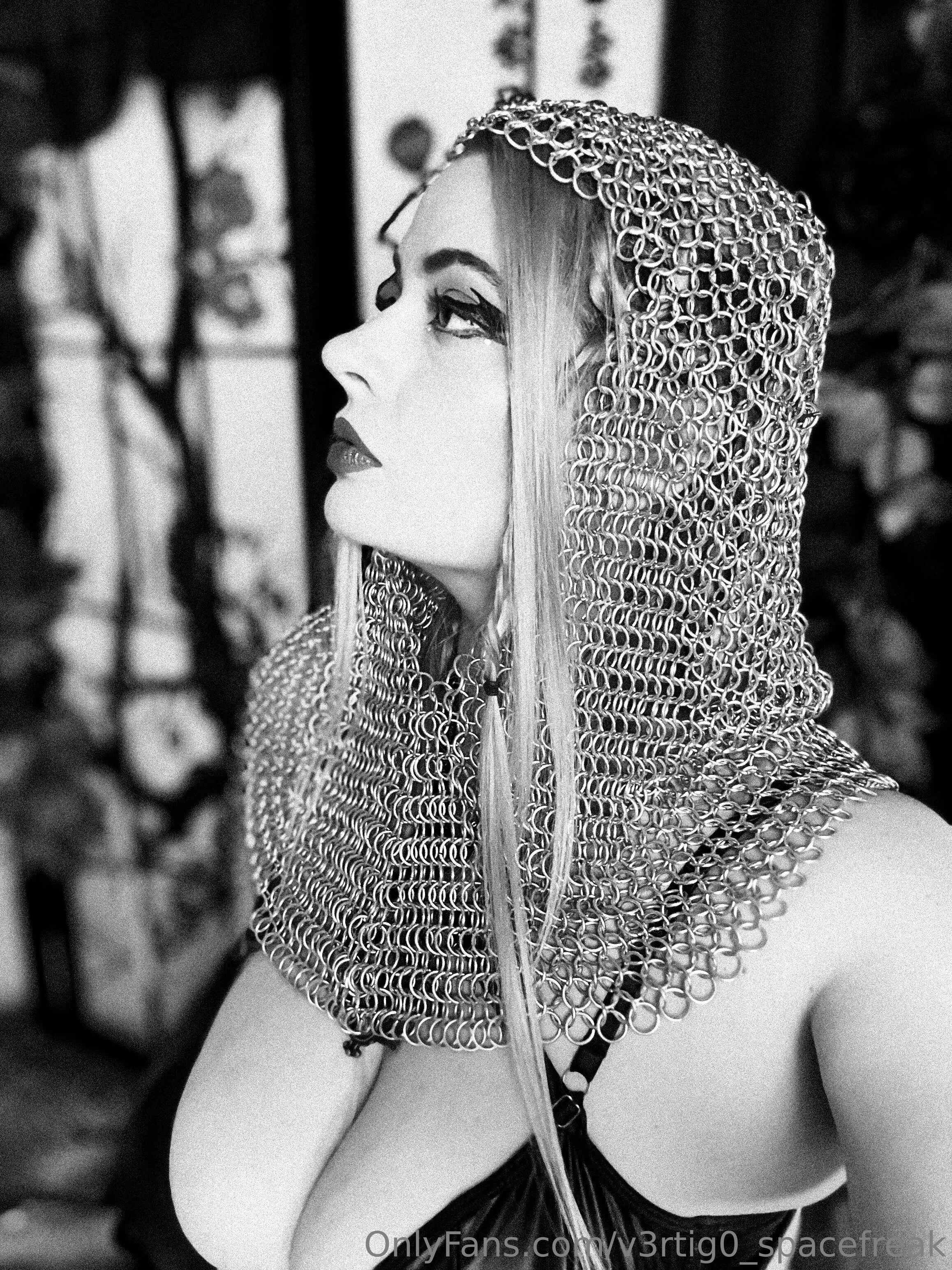 Vertigo 🖤✨️ @v3rtig0_spacefreak photos daily mail