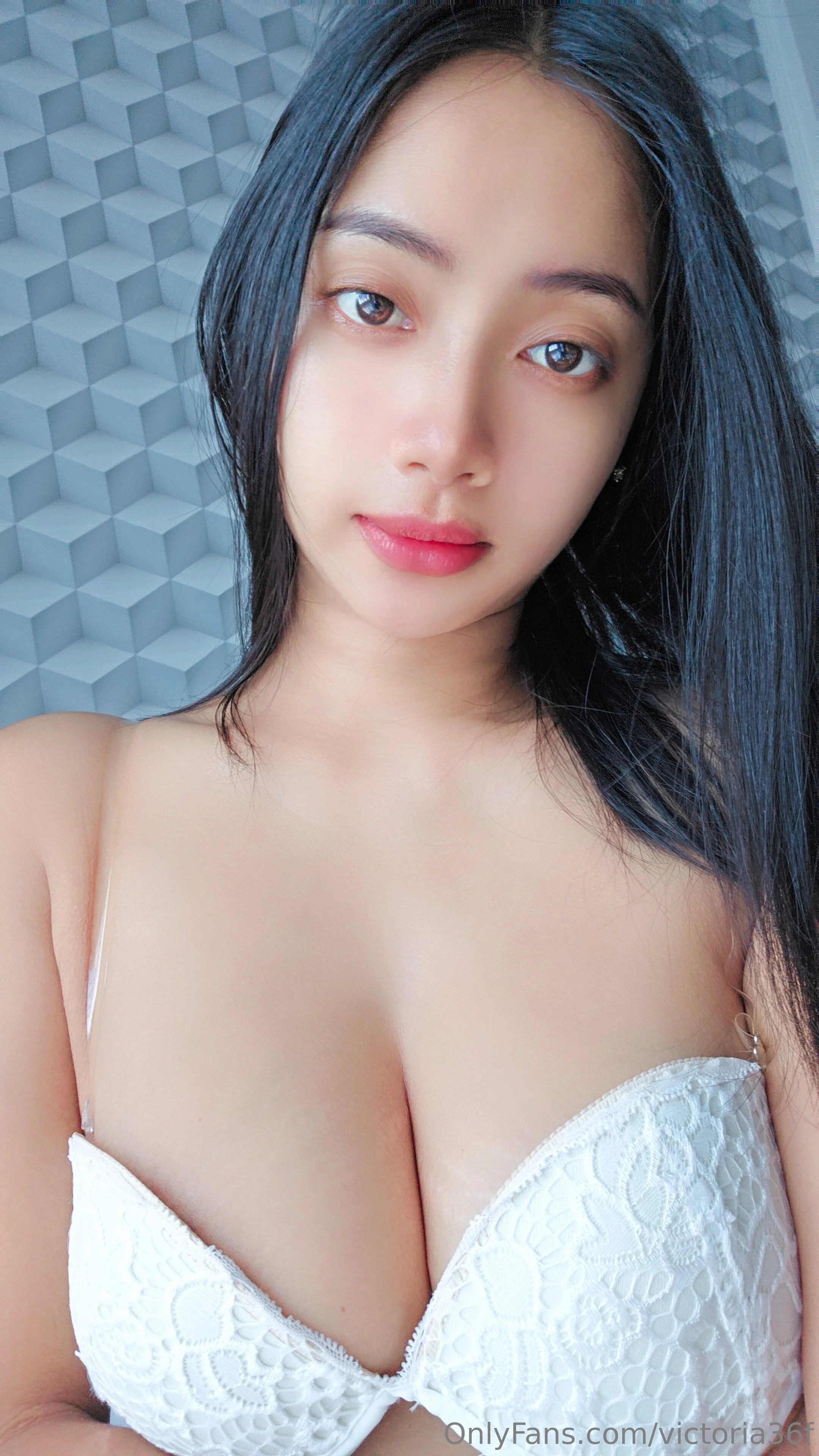 Victoria 🌹 36F boobs