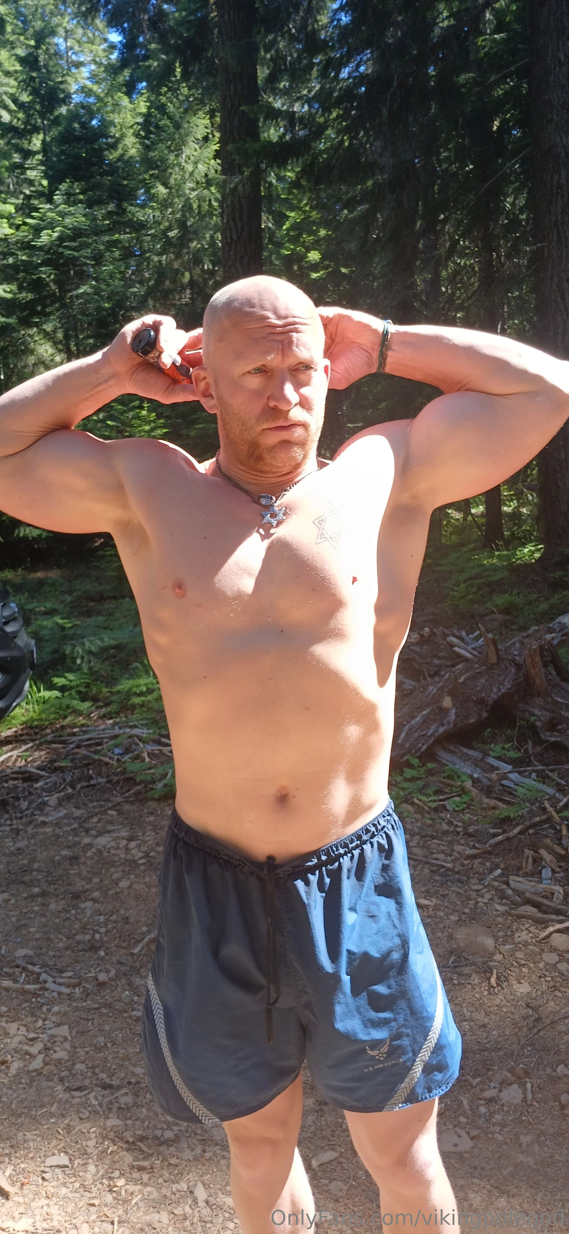 Thor X @vikingpolegod cousin singer