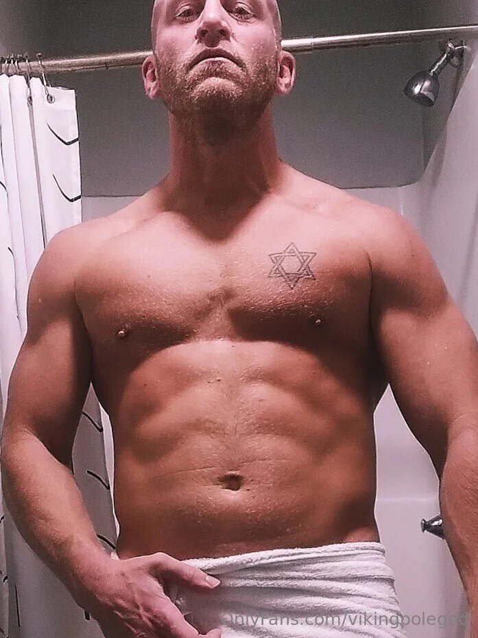 Thor X @vikingpolegod deviantart