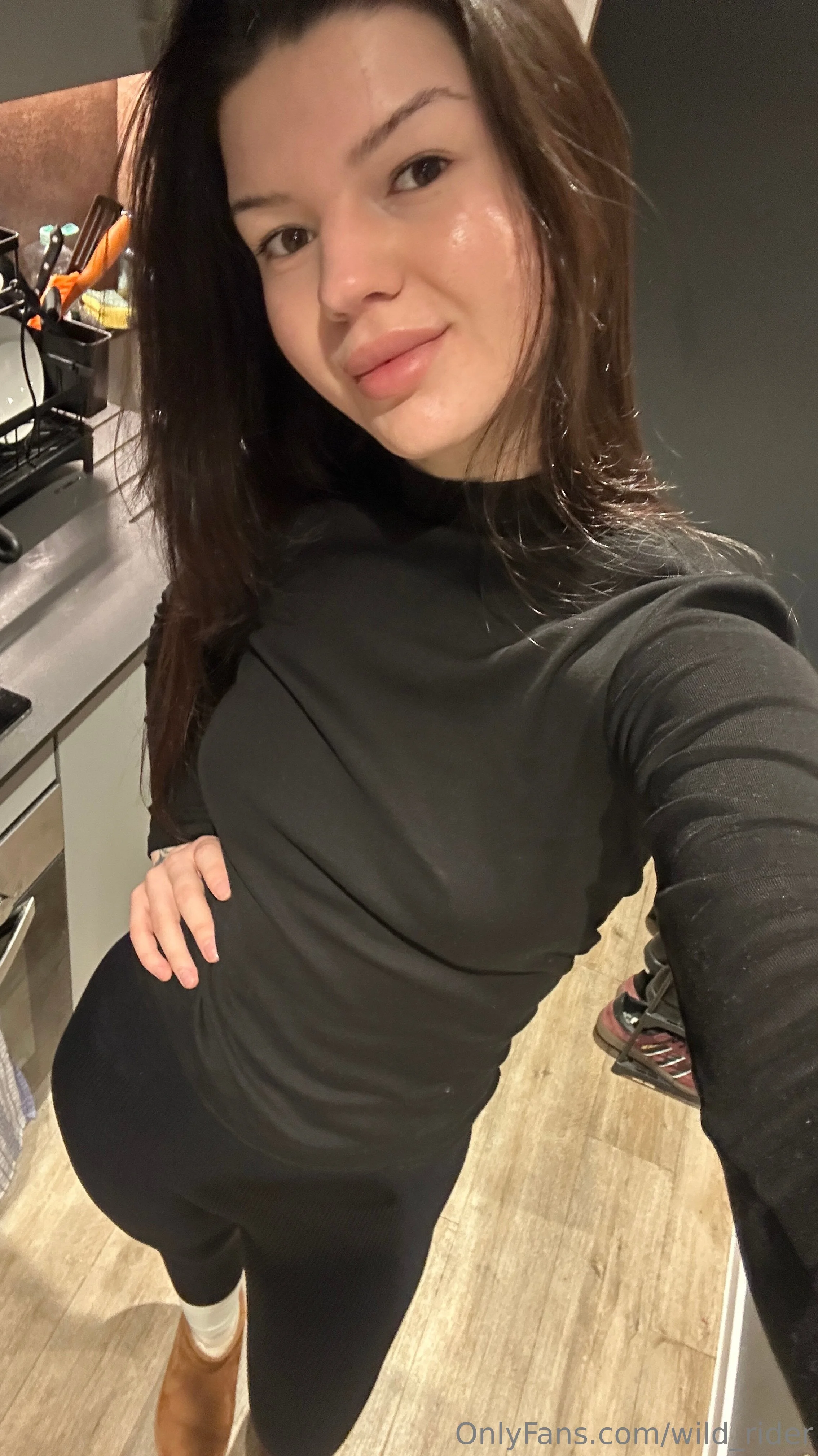 Milana ❄️ Christmas mood ☃️🎄 does have a speech impediment