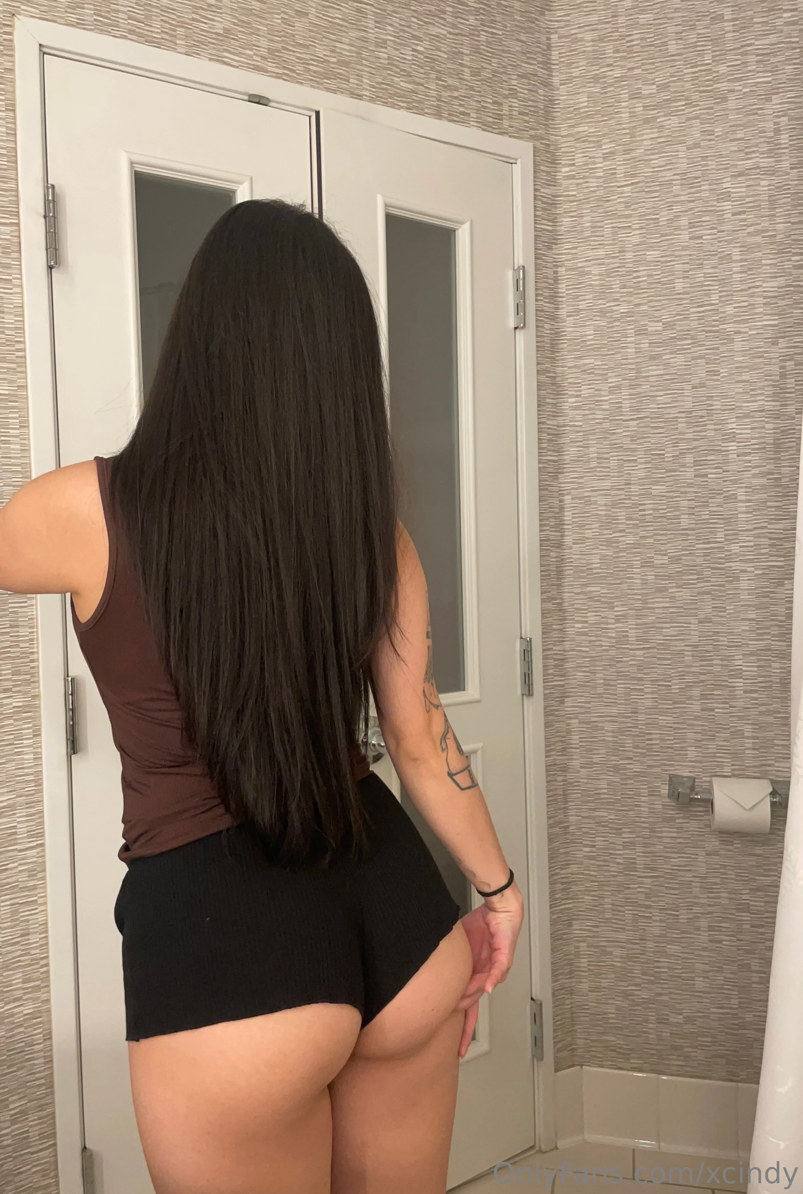 Just sent out my most requested video. hint: I'm naked. Check your messages or ask if you don’t have it! 😚 