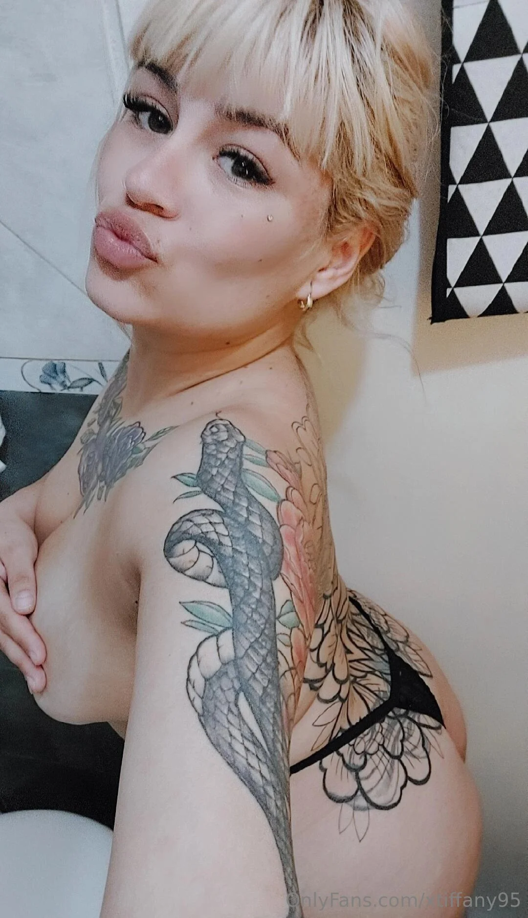 Deepthroat 🥇 @xtiffany95 alexandra shipp