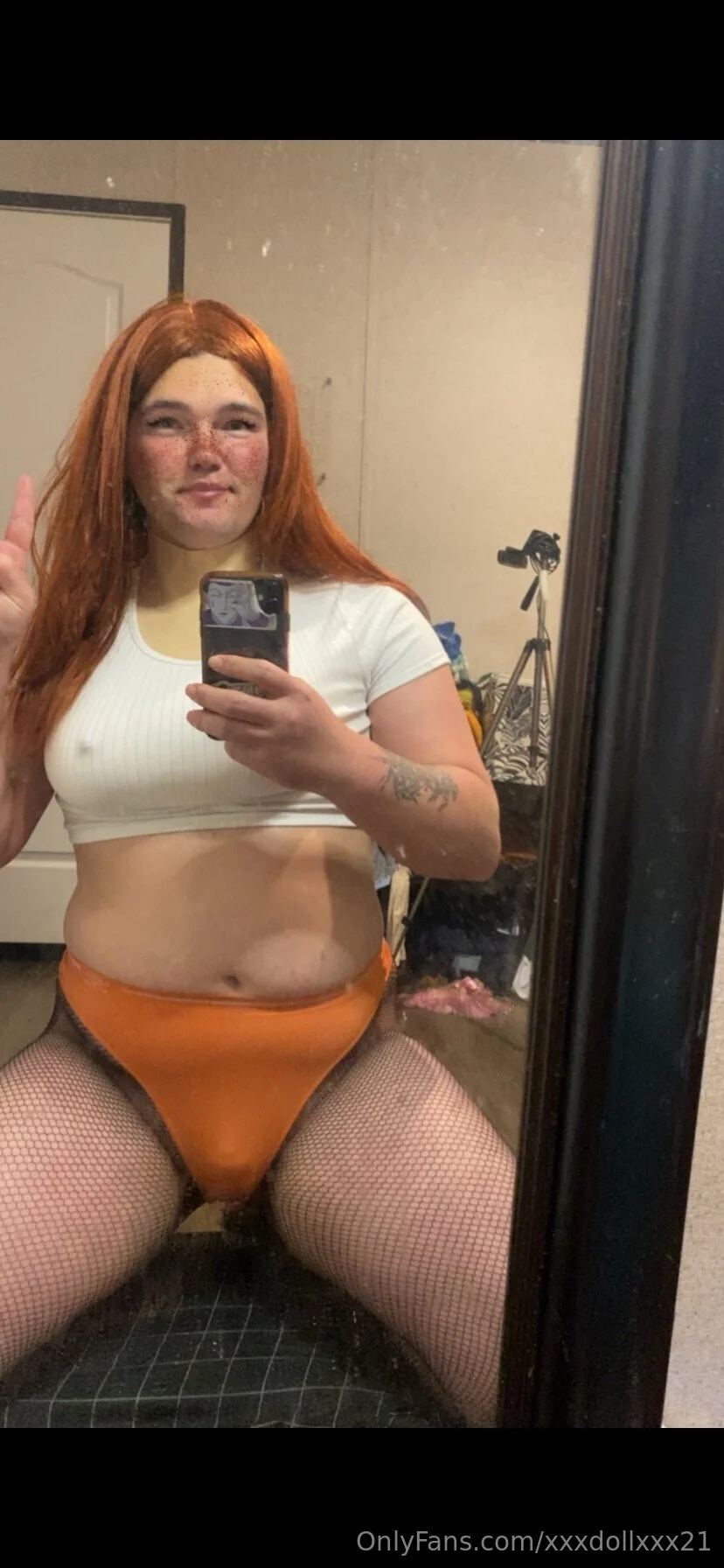 Would you fuck a chubby femboi ? 