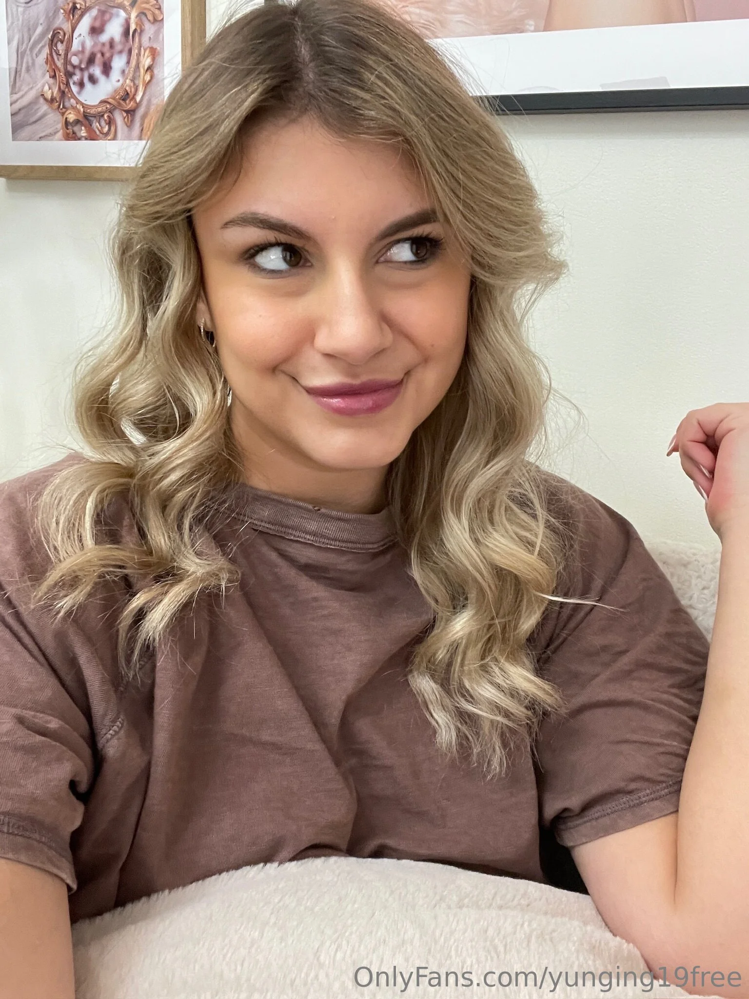 Ashley Elizabeth FREE escenas de desnudo