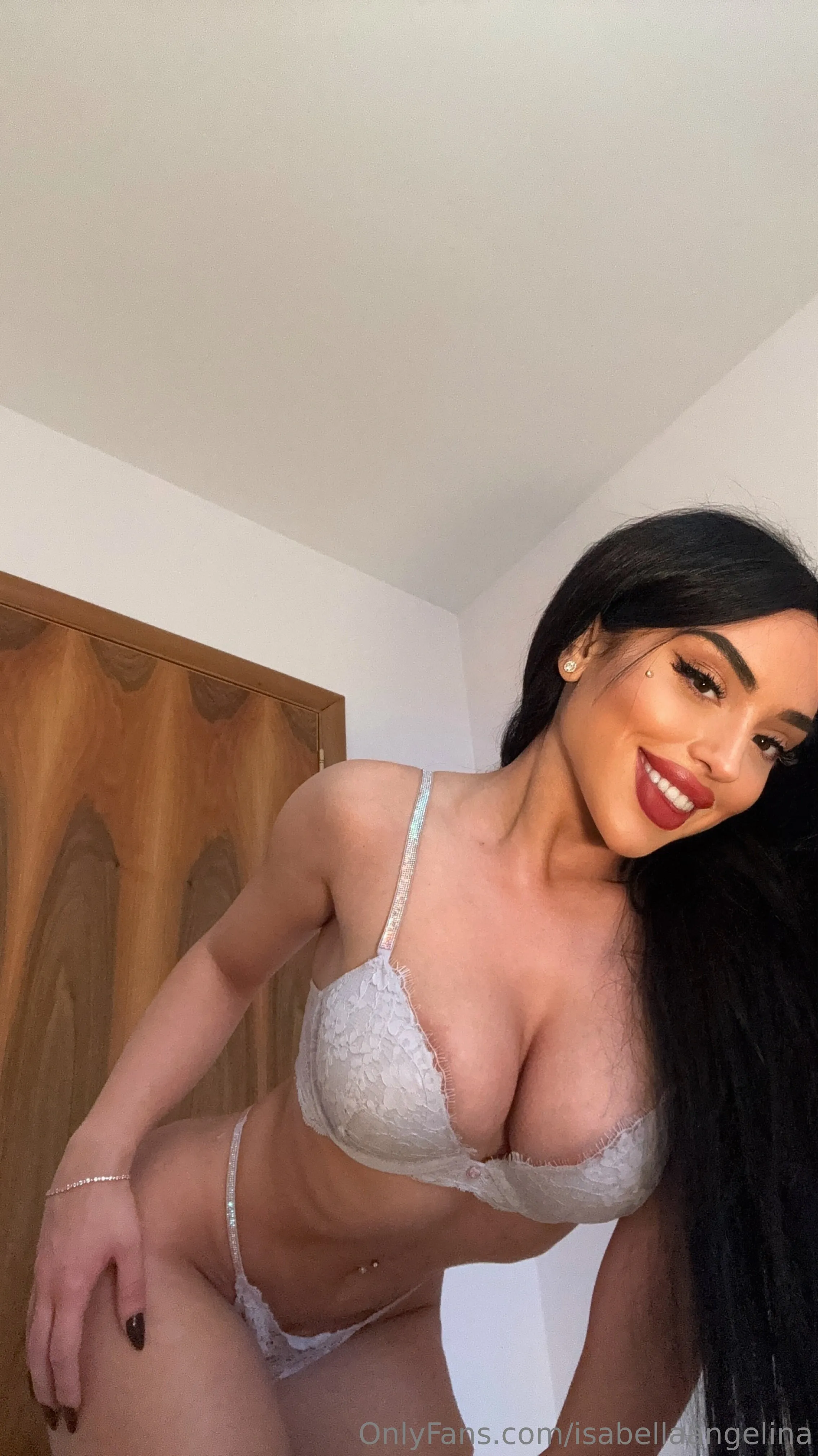 💖𝑰𝒔𝒂𝒃𝒆𝒍𝒍𝒂 𝑨𝒏𝒈𝒆𝒍𝒊𝒏𝒂💖