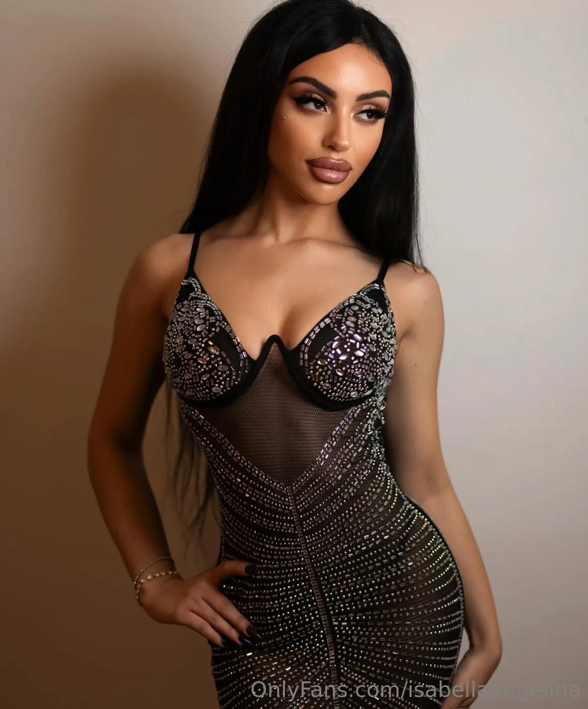 💖𝑰𝒔𝒂𝒃𝒆𝒍𝒍𝒂 𝑨𝒏𝒈𝒆𝒍𝒊𝒏𝒂💖