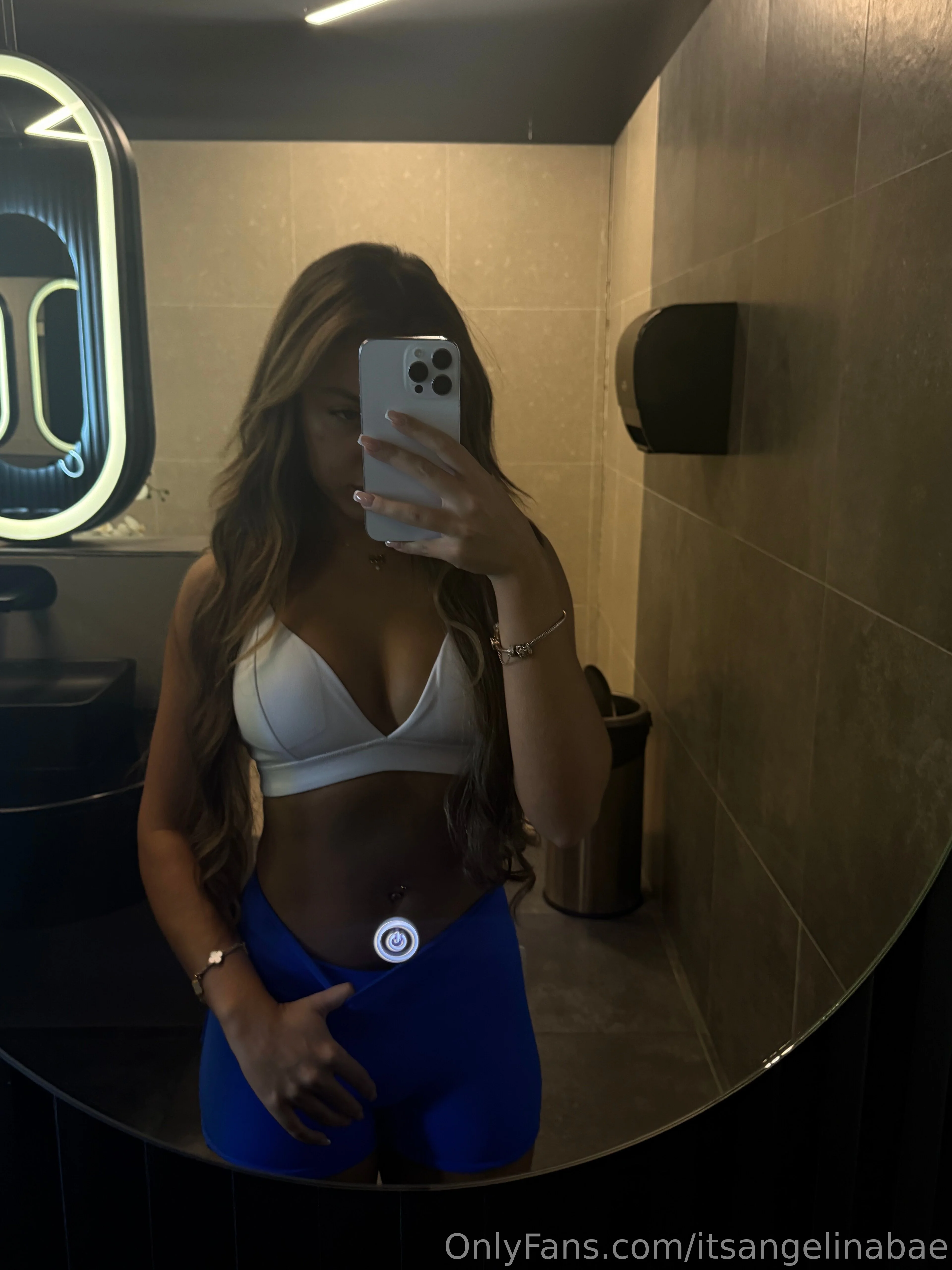 Angelina 💕 @itsangelinabae billboard