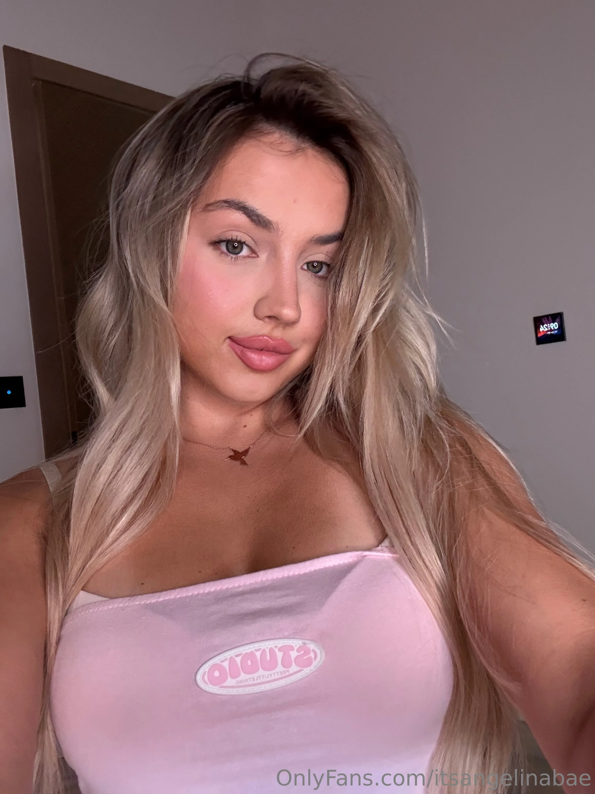 Angelina 💕 @itsangelinabae january 6th 2021