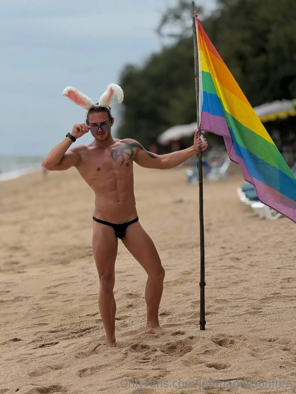 🍌Jeff Maddyson🍌 @jeffmaddysonfree pubes