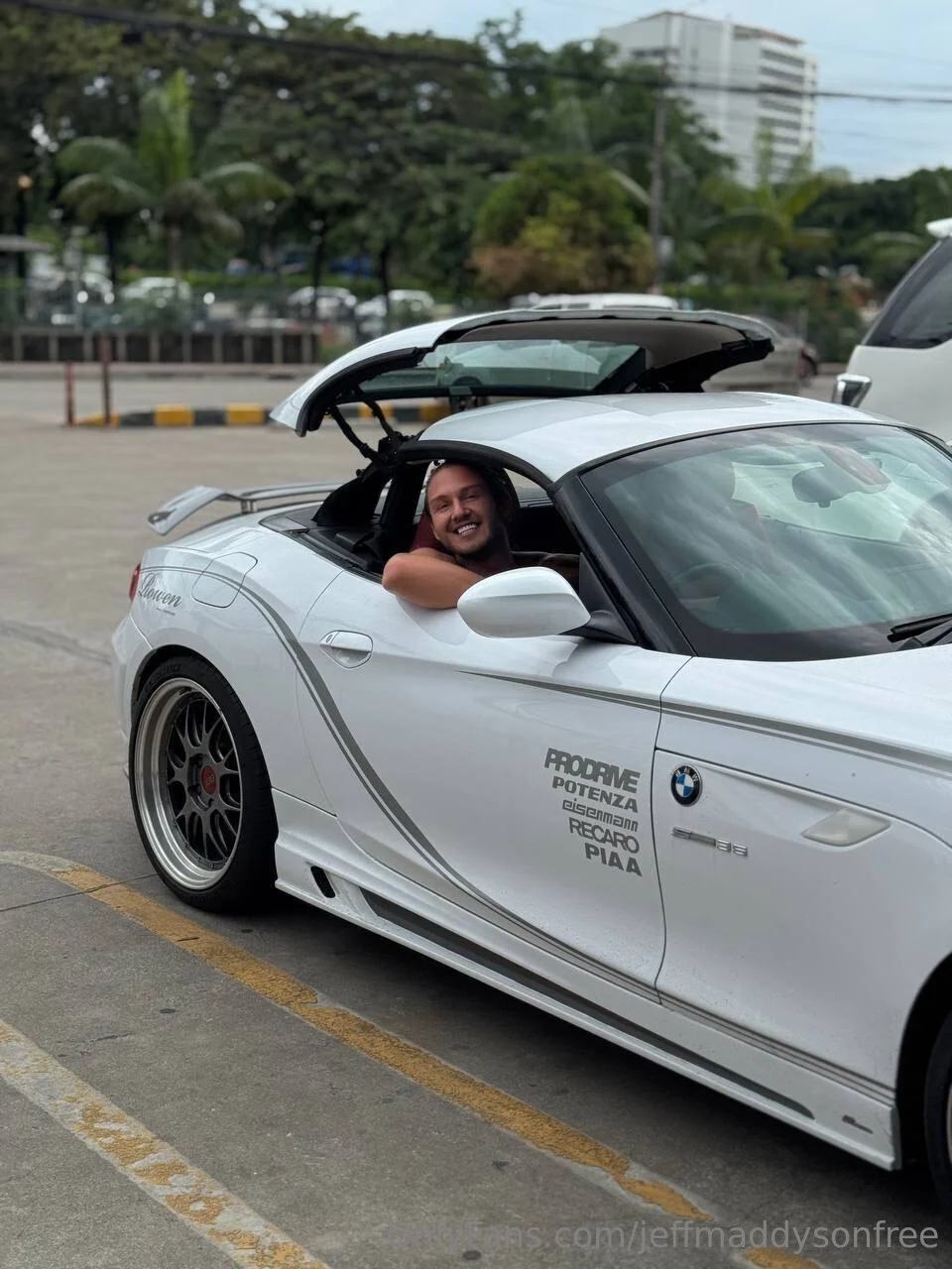 🍌Jeff Maddyson🍌 @jeffmaddysonfree striping