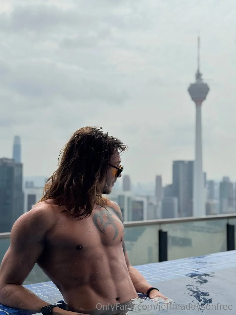 🍌Jeff Maddyson🍌 @jeffmaddysonfree recent bikini pic