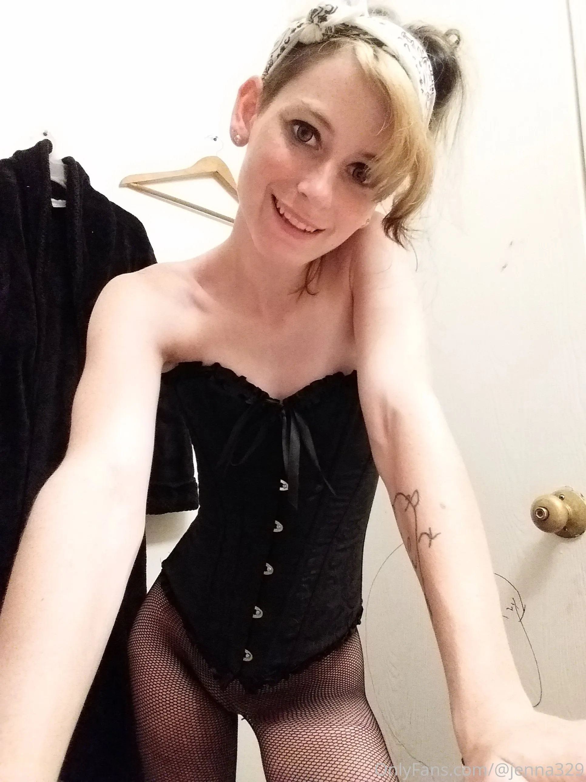 Milf Next Door @jennac329 bickett