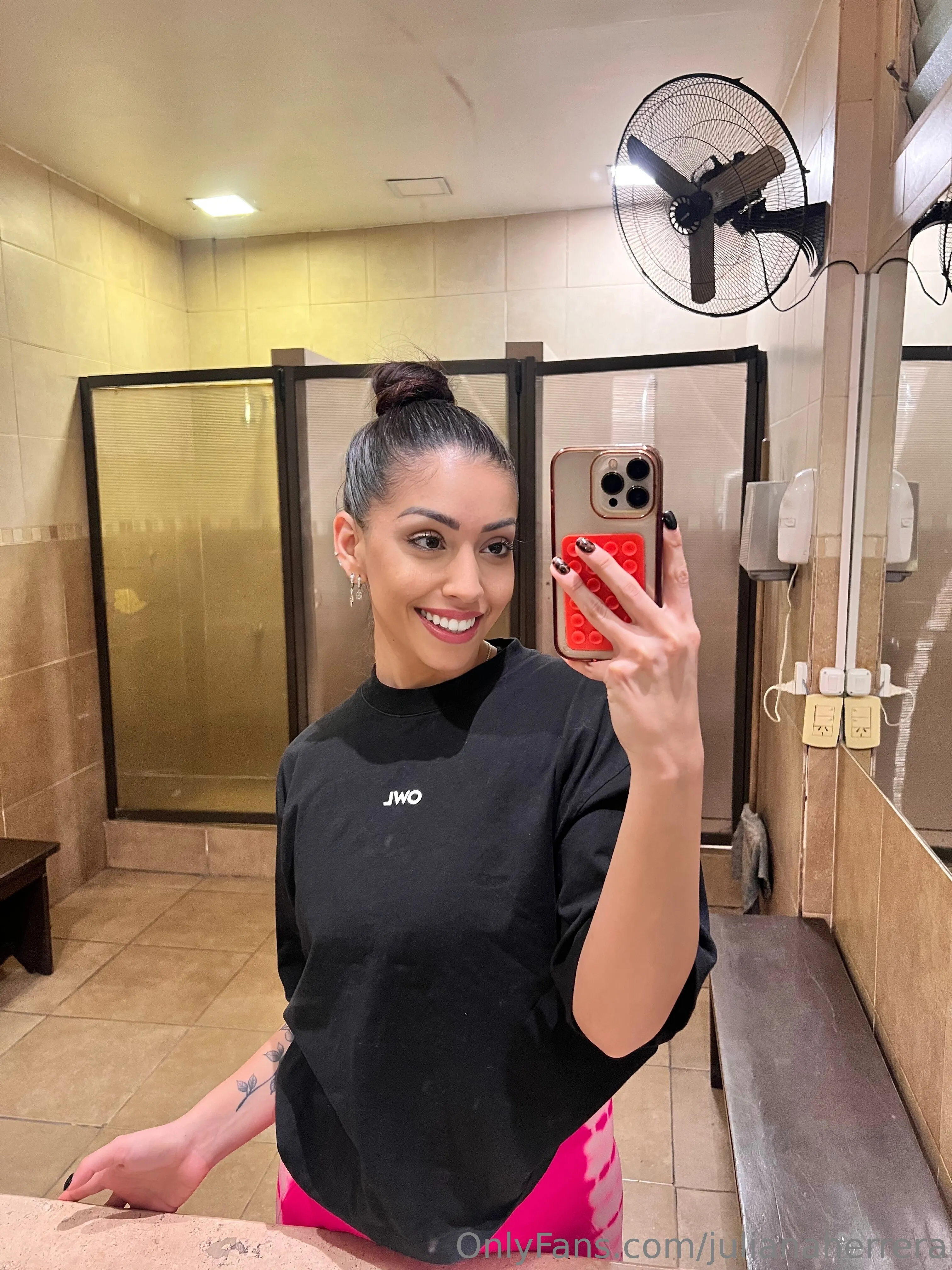 Juliana Herrera❤️ wrestler