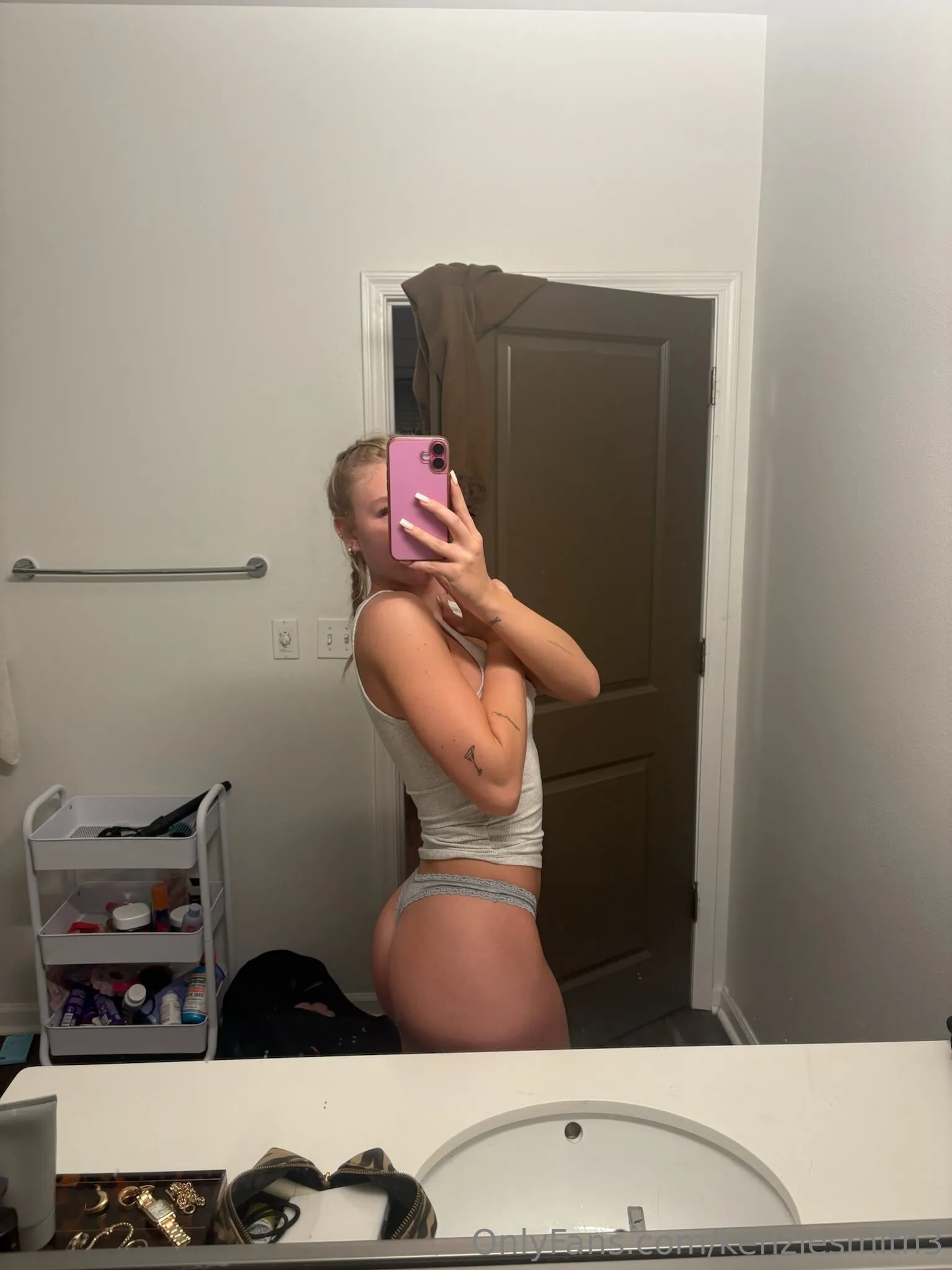 Kenzie Smith @kenziesmith3 ms.