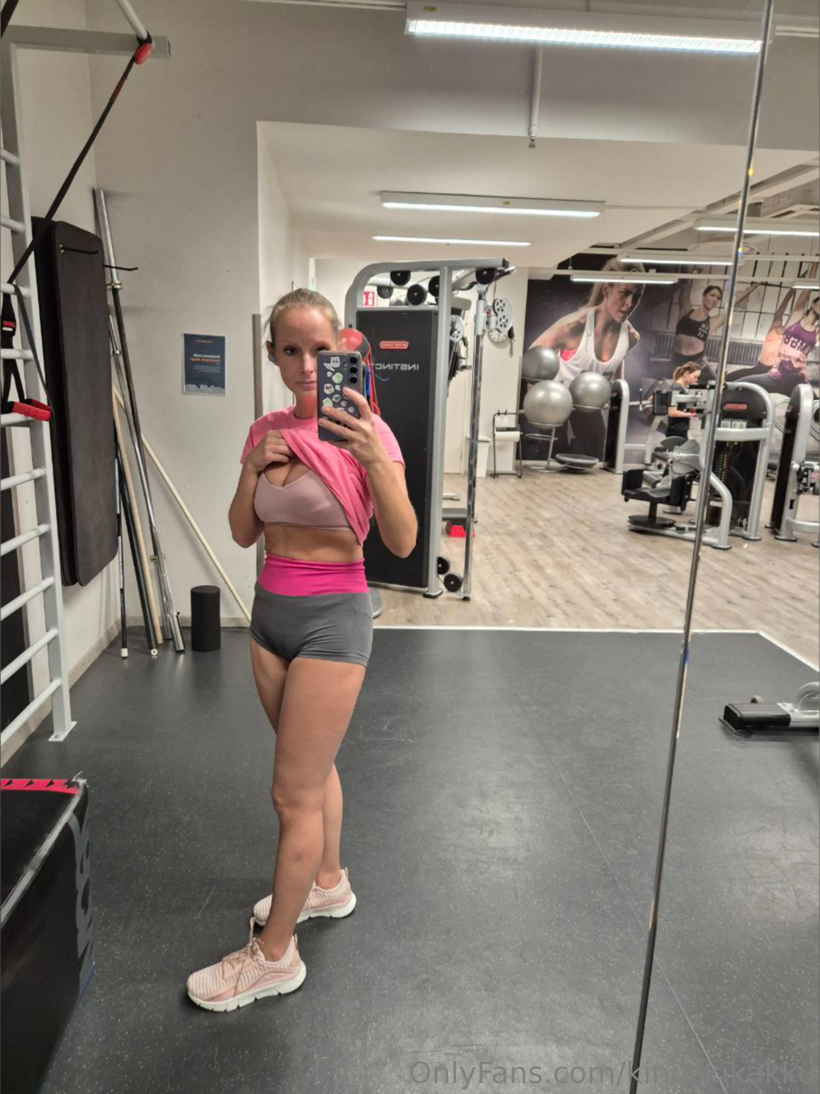 Kinuski Kakku @kinuskikakku bicket nude