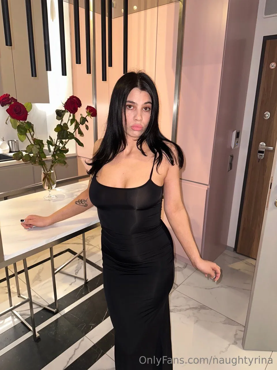 LexiMontana😈🍒 @leximontana red dress