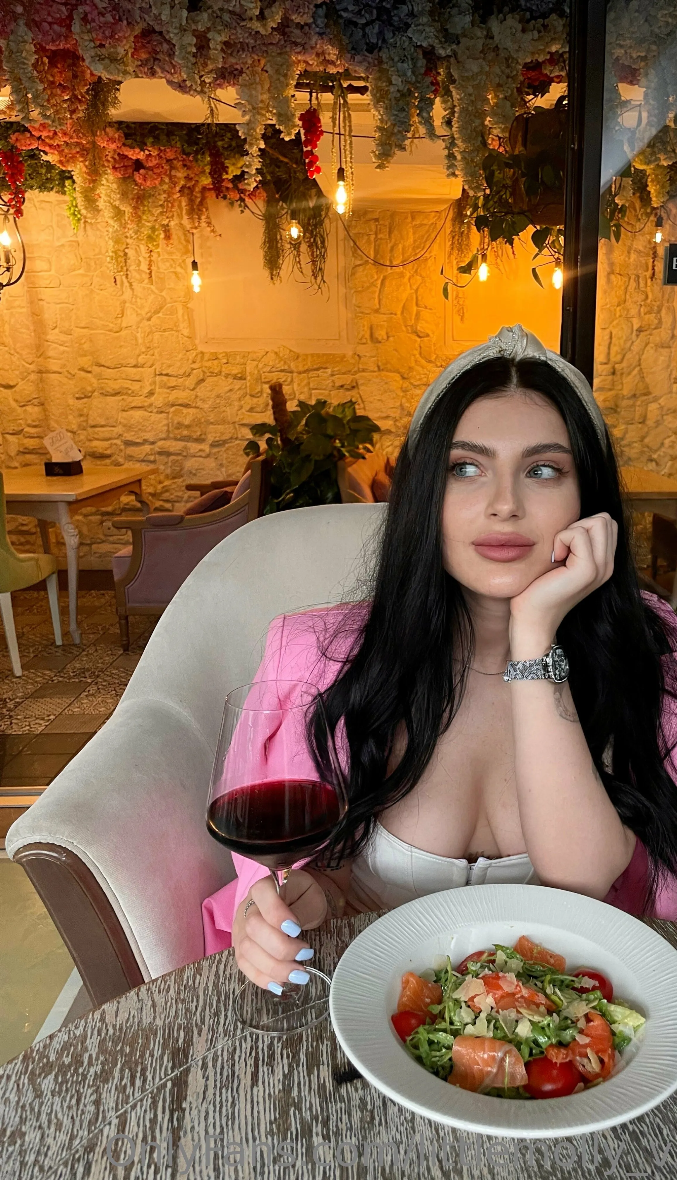 Imagine: you walk in on me. in a thin T-shirt and a glass of whiteLight jazz is playing. My cat lazily looks up at you f