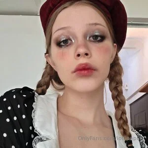 ❣️LollipopLady❣️ 20 y.o . nude photos