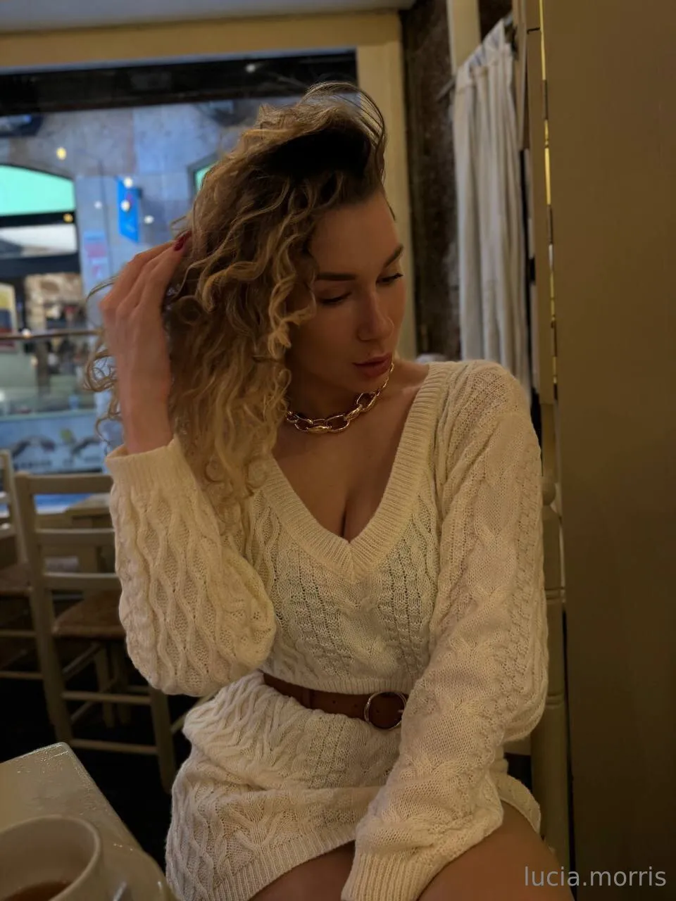 𝗟𝘂𝗰𝗶𝗮 𝗠𝗼𝗿𝗿𝗶𝘀 cop