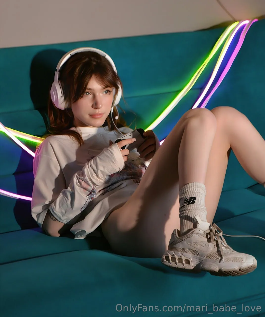 Mari👸 see through