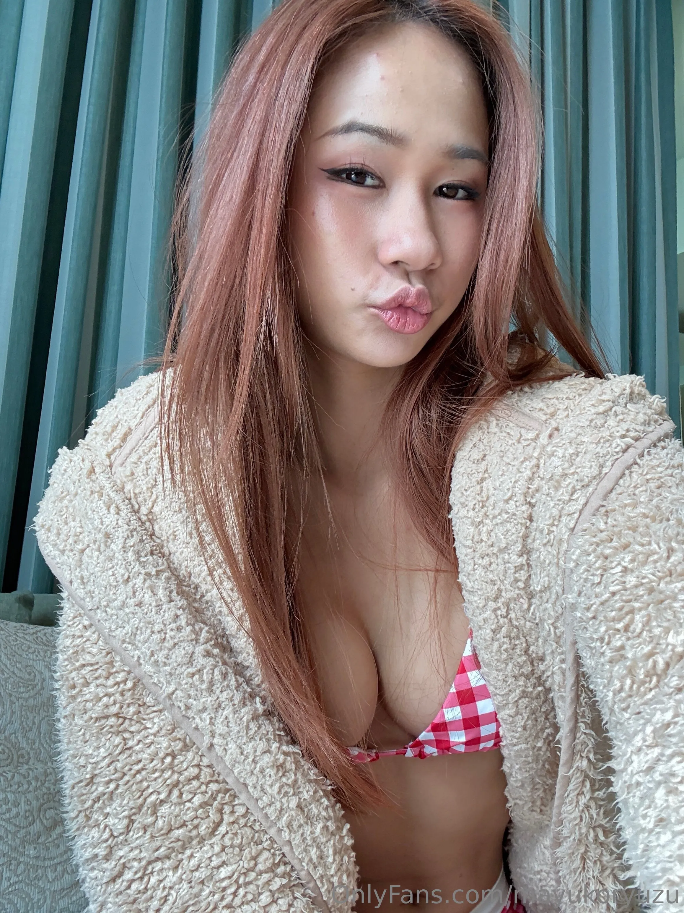 Mayuko Ryuzu pussy