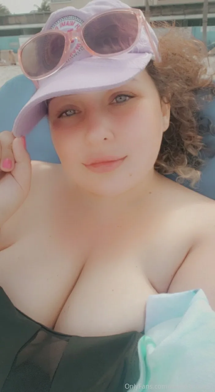 Melissa Rose topless